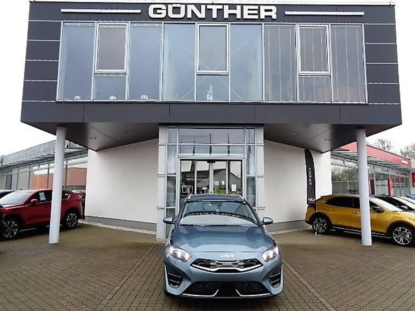 Kia Ceed / cee'd Sportswagon 1.6 Plug-in Hybrid Spirit DCT Grau - 1