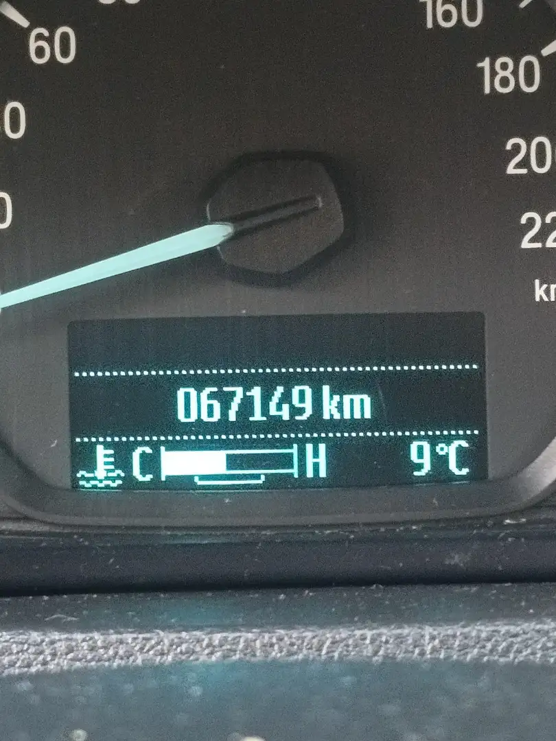 Ford Ka/Ka+ Ka III + 2017 5p Ka + 1.2 Ultimate 85cv Alb - 1