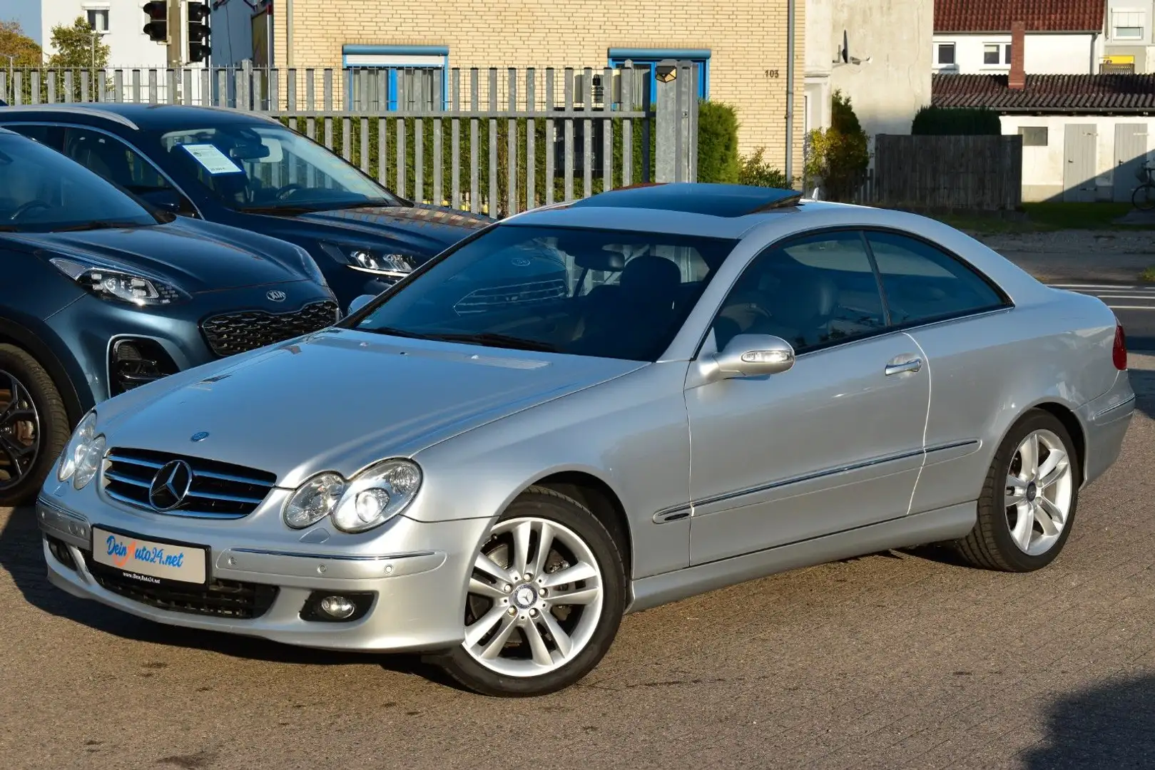Mercedes-Benz CLK 200 Kompressor AUT|BiXenon|Navi|Si-Hzg Silber - 1
