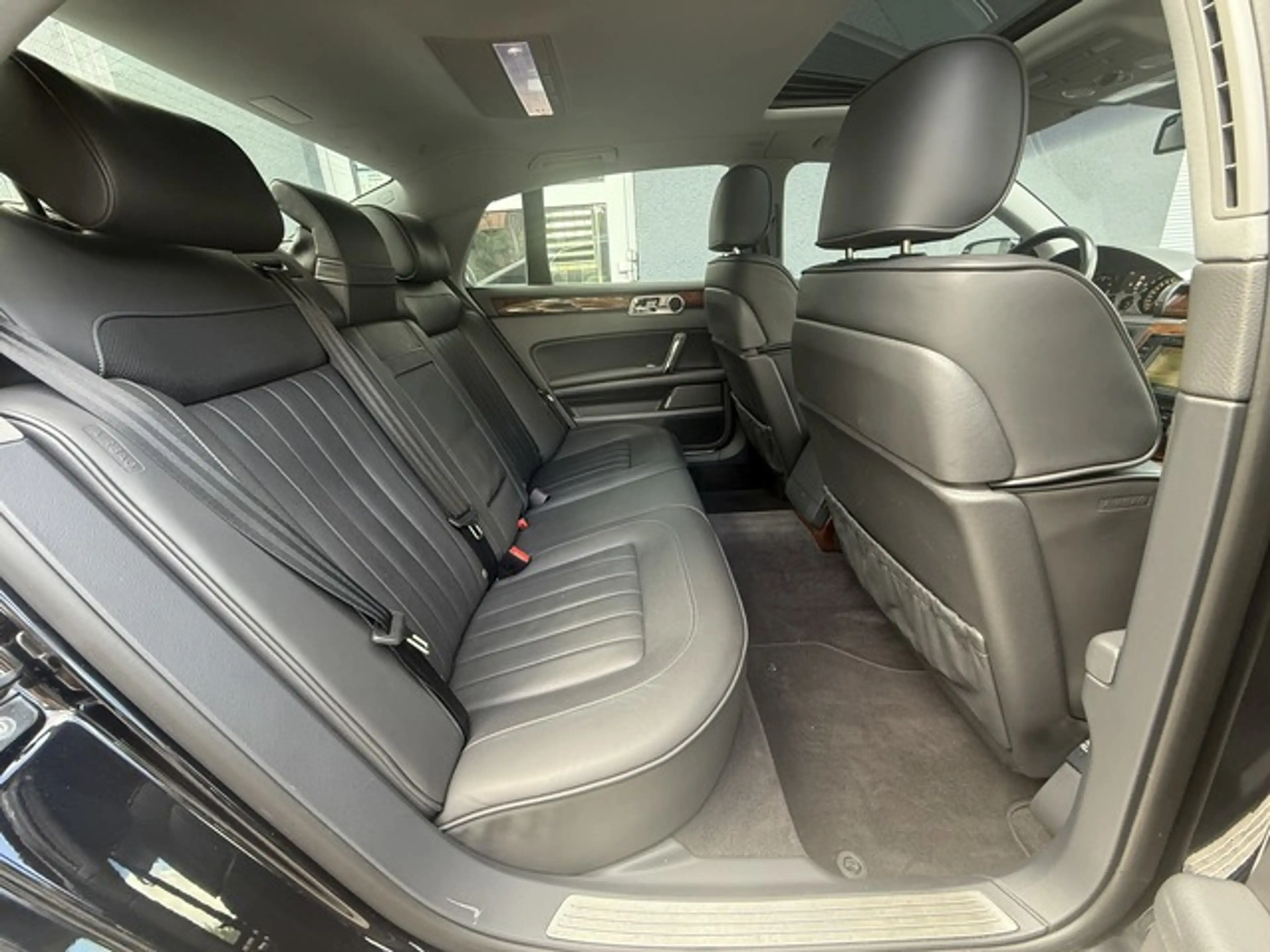 Volkswagen Phaeton V6 TDI 4Motion Leder,Navi,Xenon,AHK,ACC — photo 12