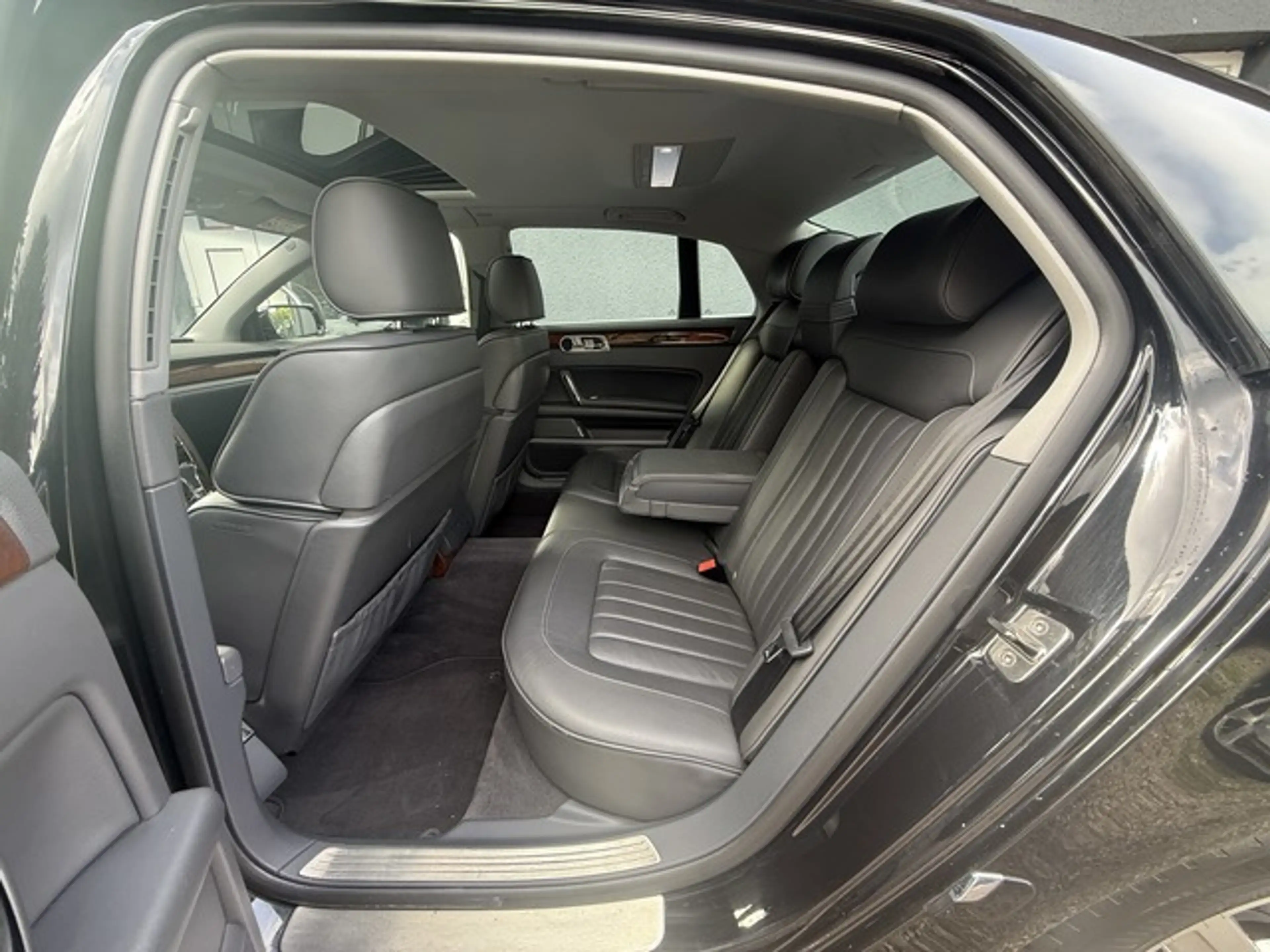 Volkswagen Phaeton V6 TDI 4Motion Leder,Navi,Xenon,AHK,ACC — photo 11