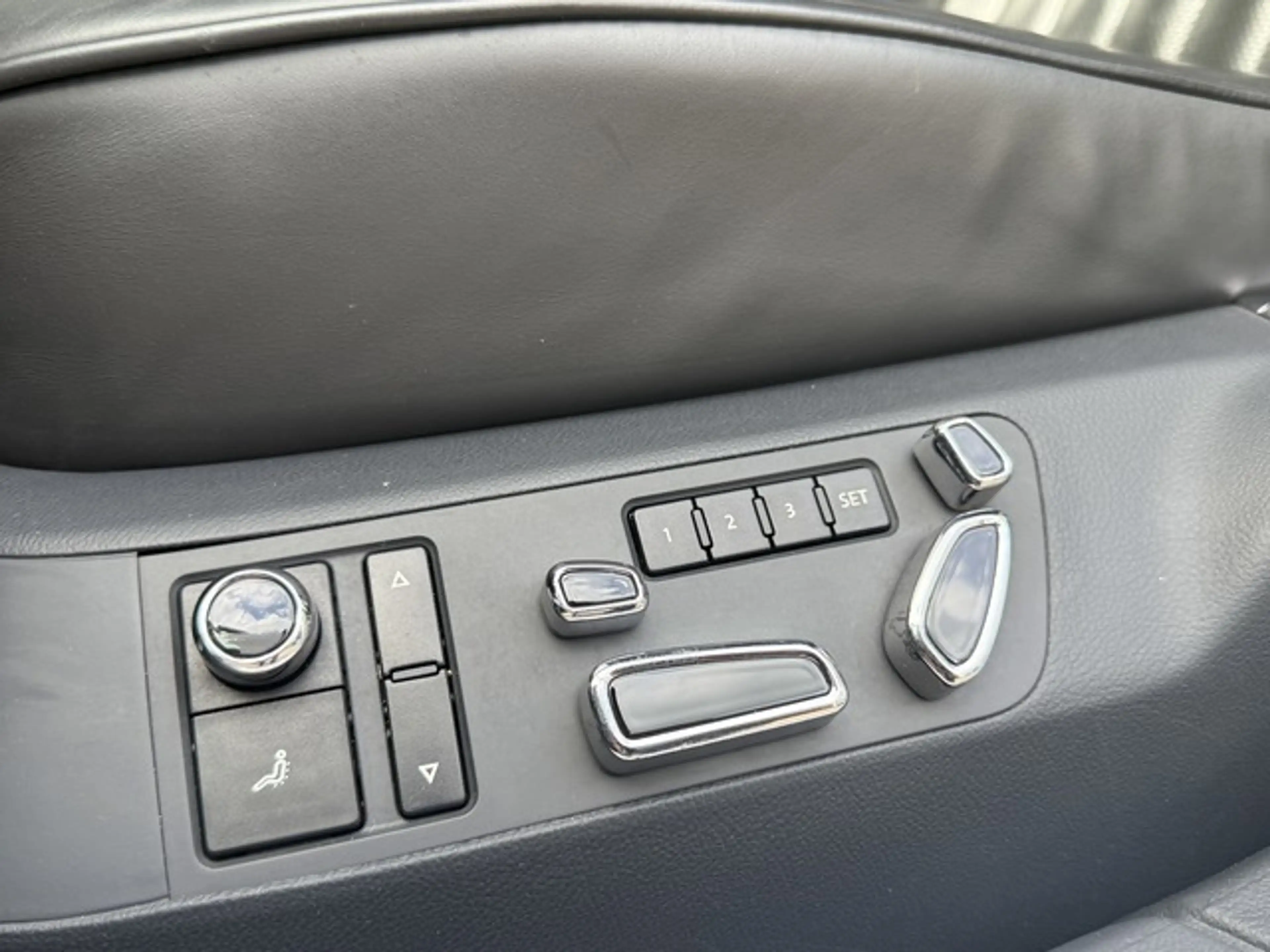 Volkswagen Phaeton V6 TDI 4Motion Leder,Navi,Xenon,AHK,ACC — photo 8