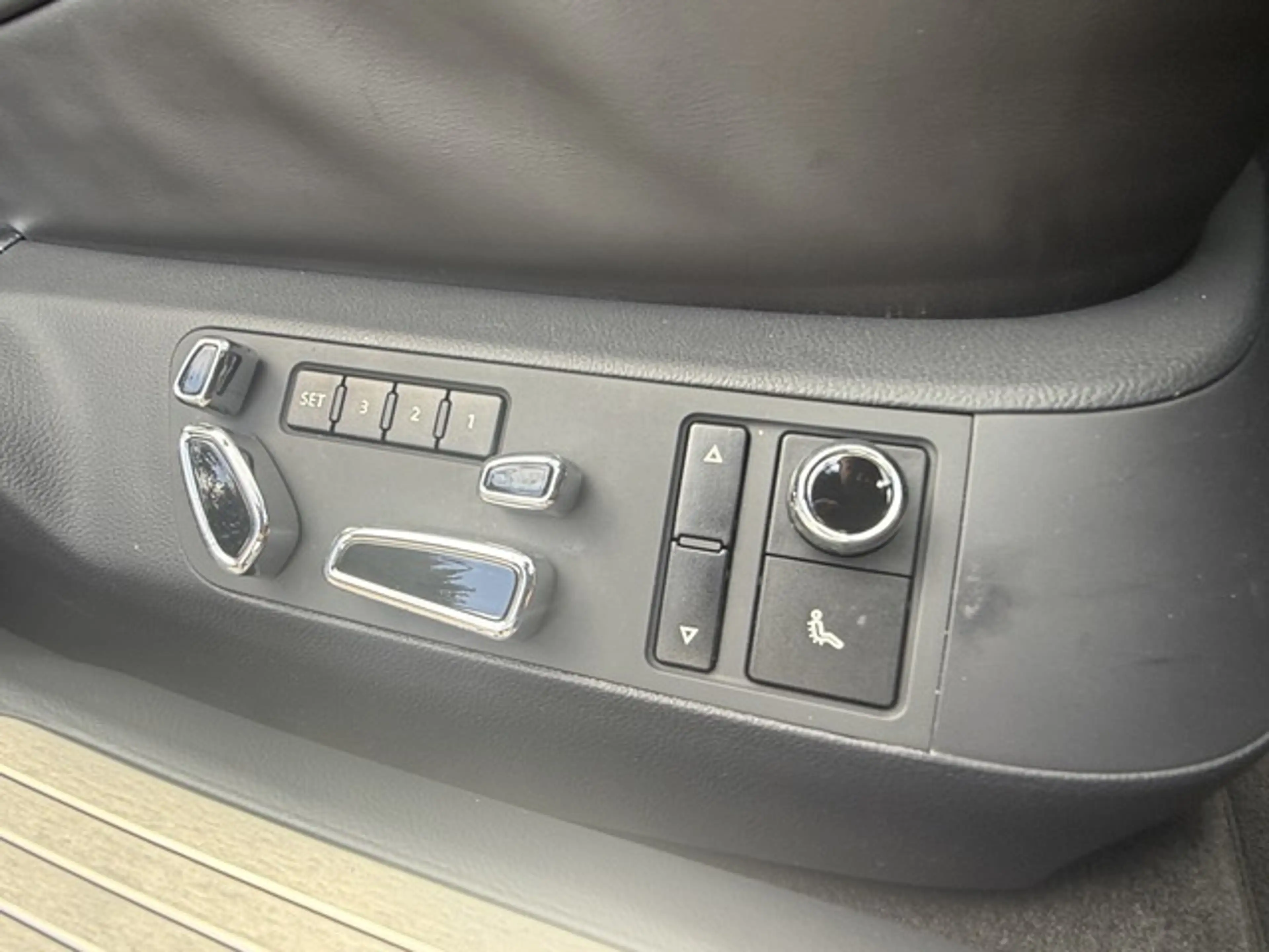 Volkswagen Phaeton V6 TDI 4Motion Leder,Navi,Xenon,AHK,ACC — photo 9