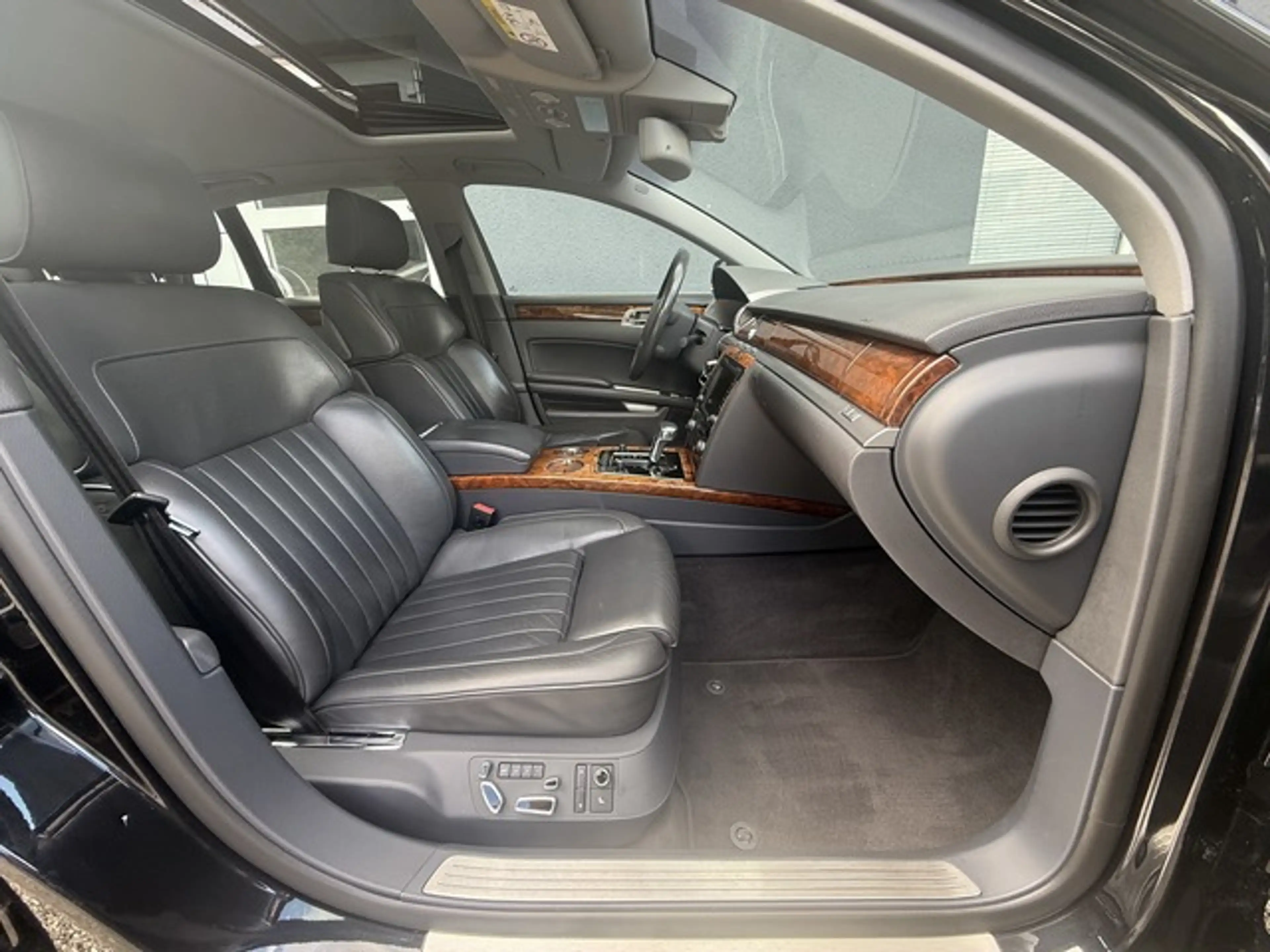 Volkswagen Phaeton V6 TDI 4Motion Leder,Navi,Xenon,AHK,ACC — photo 6