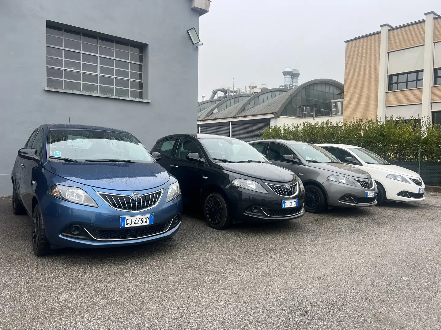 Lancia Ypsilon III 2021 1.0 firefly hybrid Silver s Grigio - 1