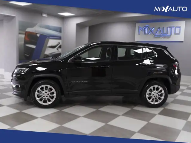 Jeep Compass view 3