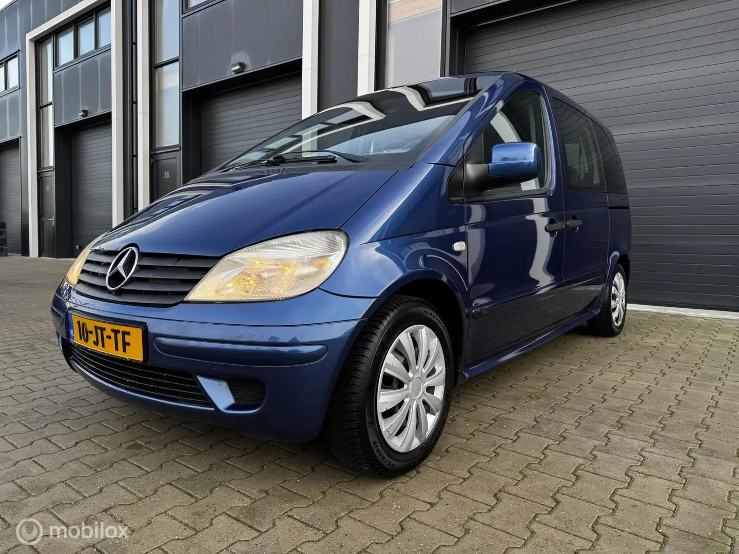Mercedes-Benz Vaneo 1.6 Family 7 Pers. Semi automaat 2002 LPG G3 Blau - 1