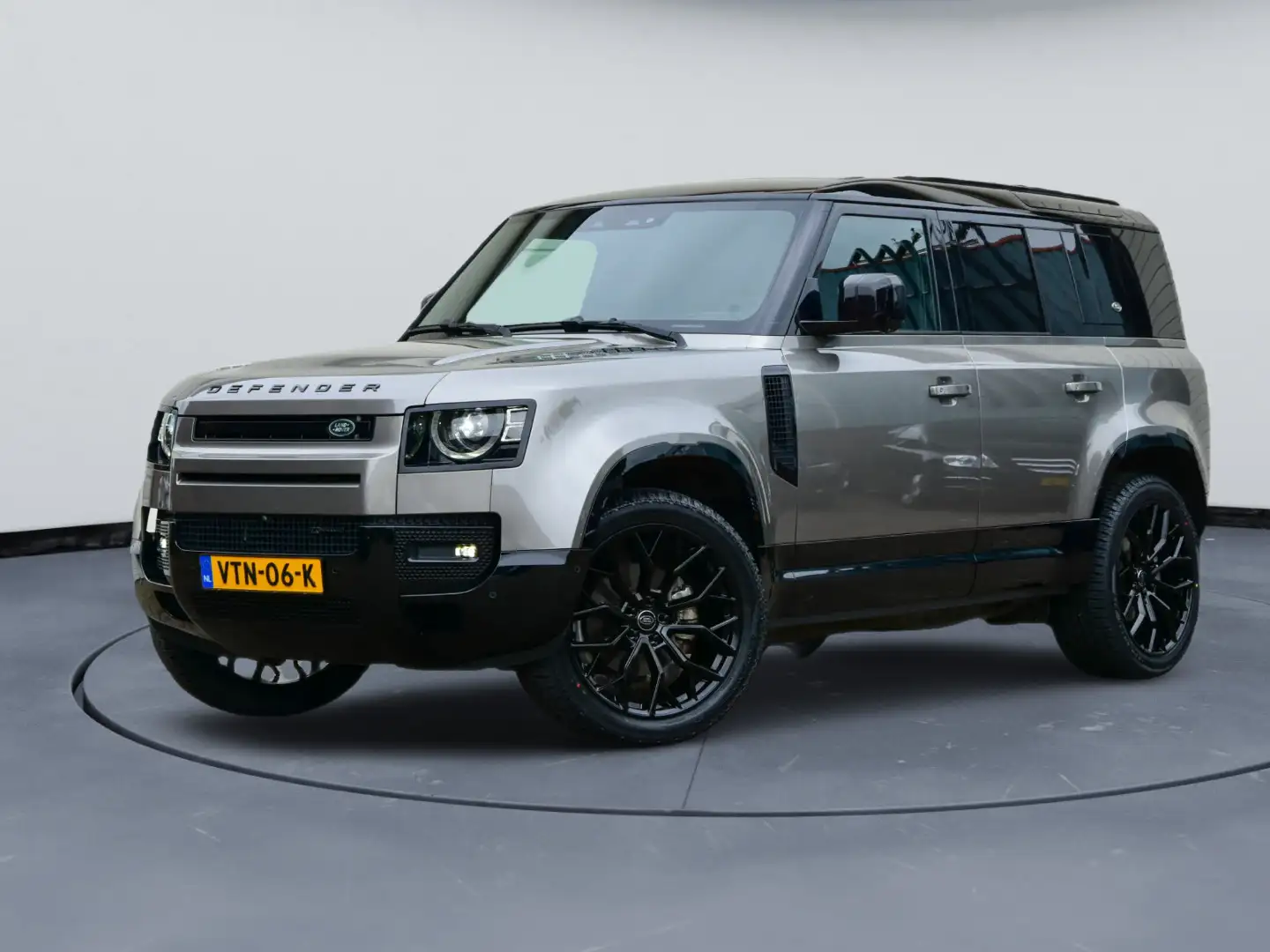 Land Rover Defender 3.0 D250 110 X-DYNAMIC * COMMERCIAL * GRIJS KENTEK Grijs - 2