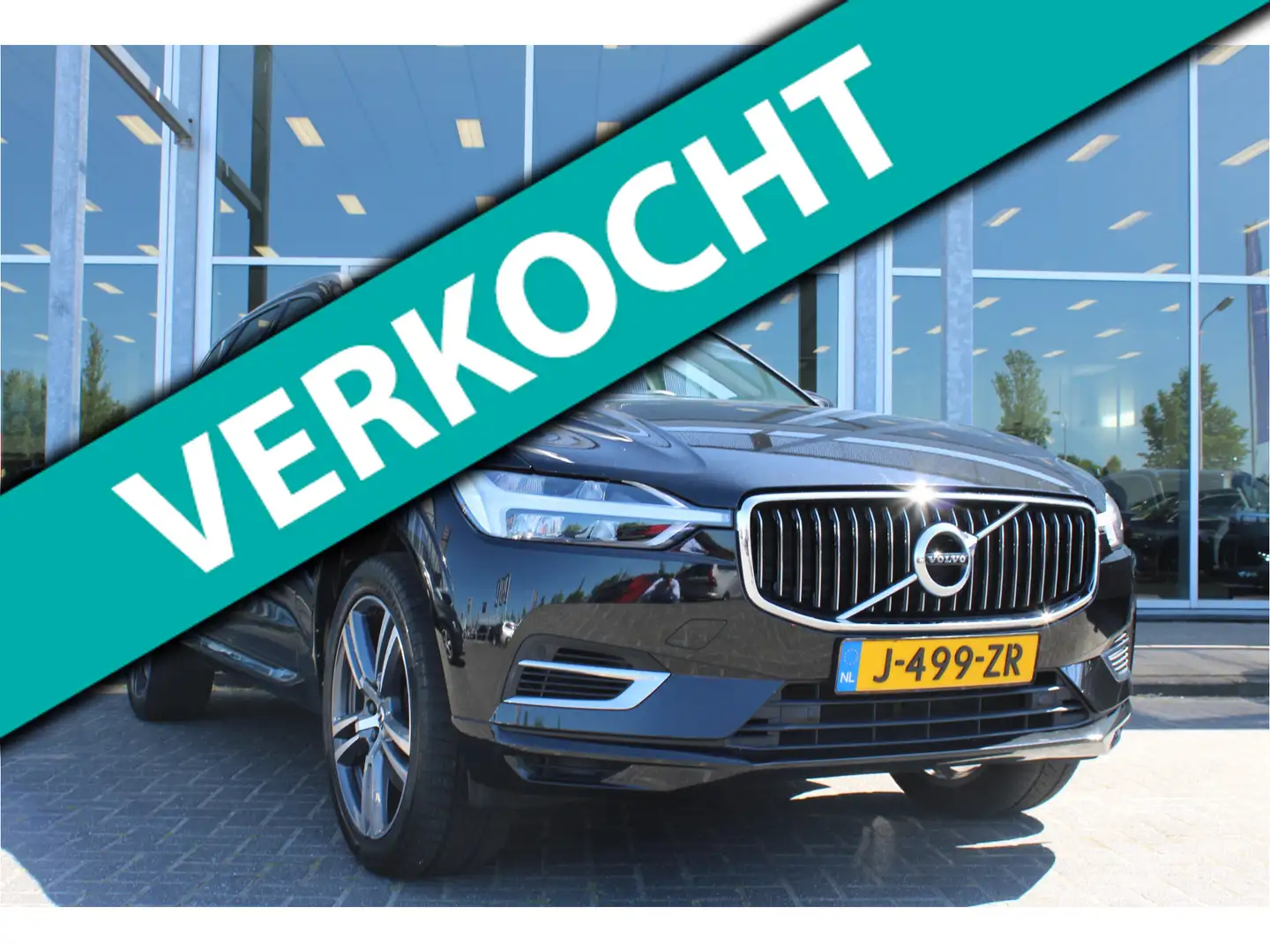 Volvo XC60 Recharge T6 Automaat AWD Inscription | Schuif/kant Noir - 1