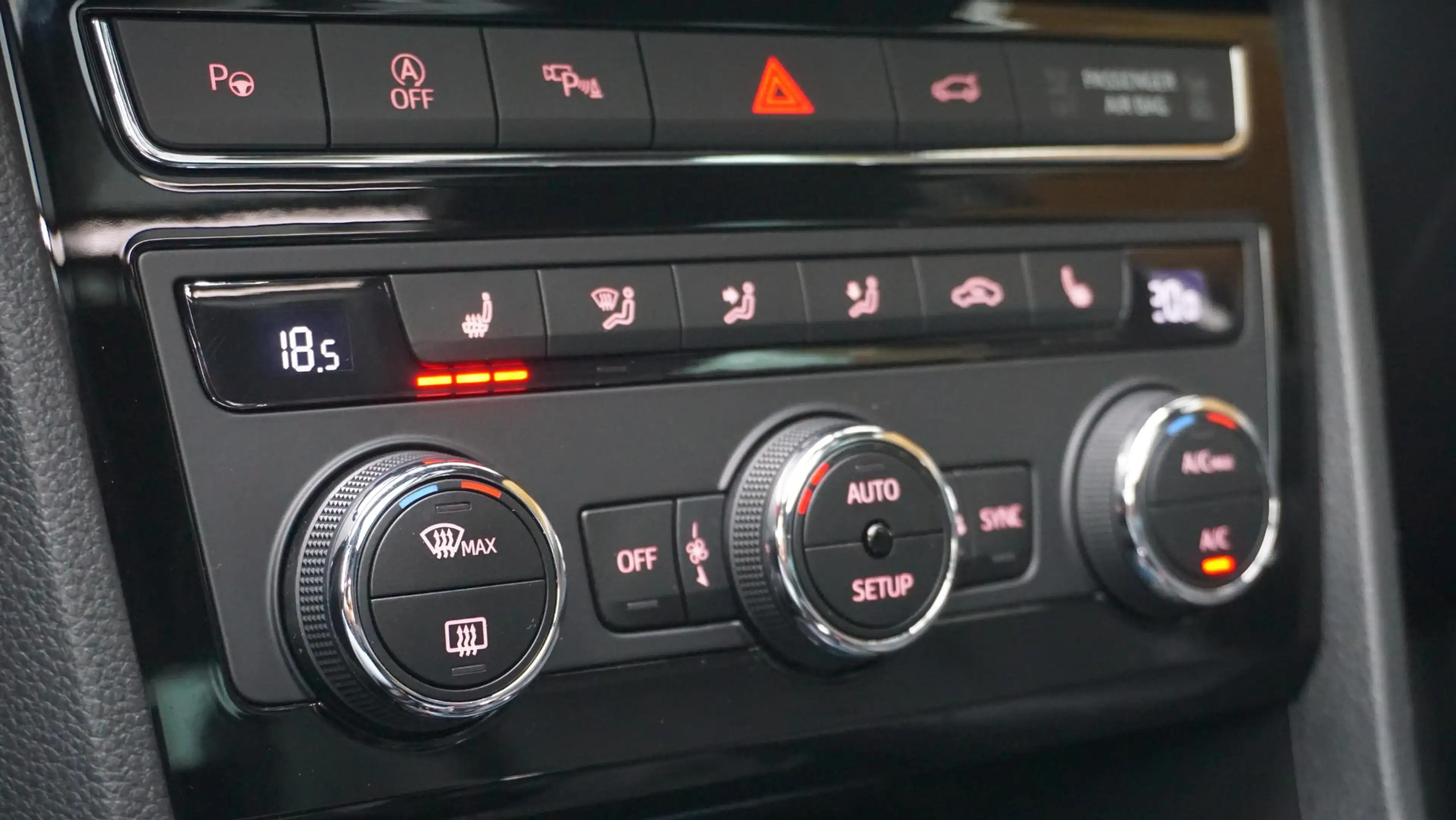 SEAT Ateca 1.4 EcoTSI 150pk Xcellence Pano.Dak Leder 360-View — photo 35