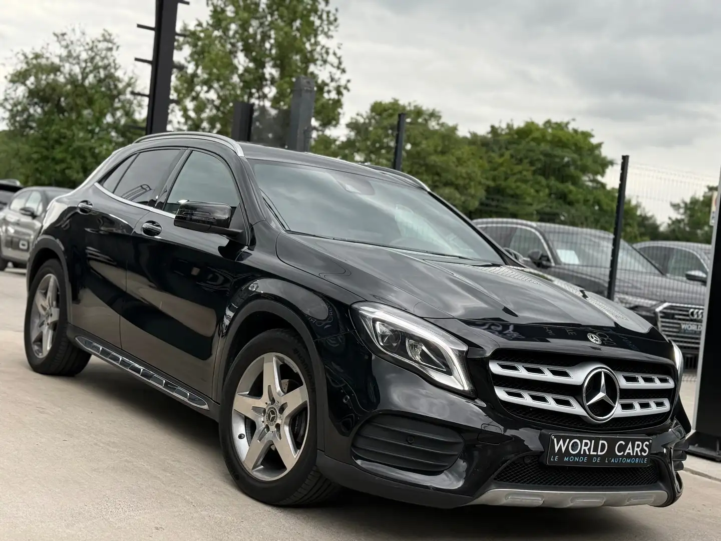 Mercedes-Benz GLA 200 d PACK AMG /BOITE AUTO./ NAVI/ CAMERA/ FULL OP. Blauw - 2