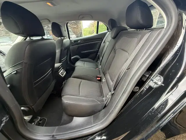 Renault Megane view 12