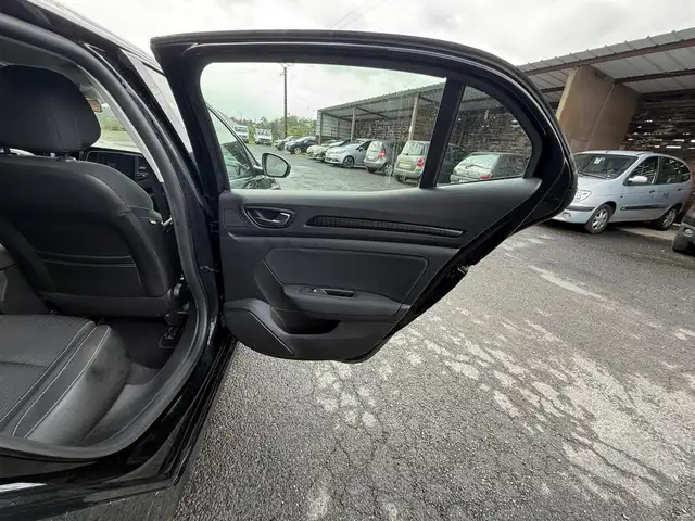 Renault Megane view 9