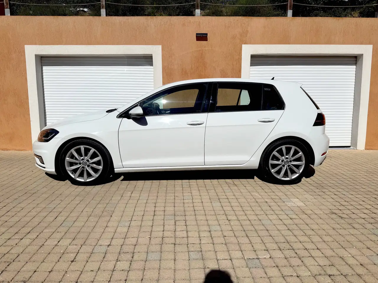 Volkswagen Golf Standard Model — photo 3