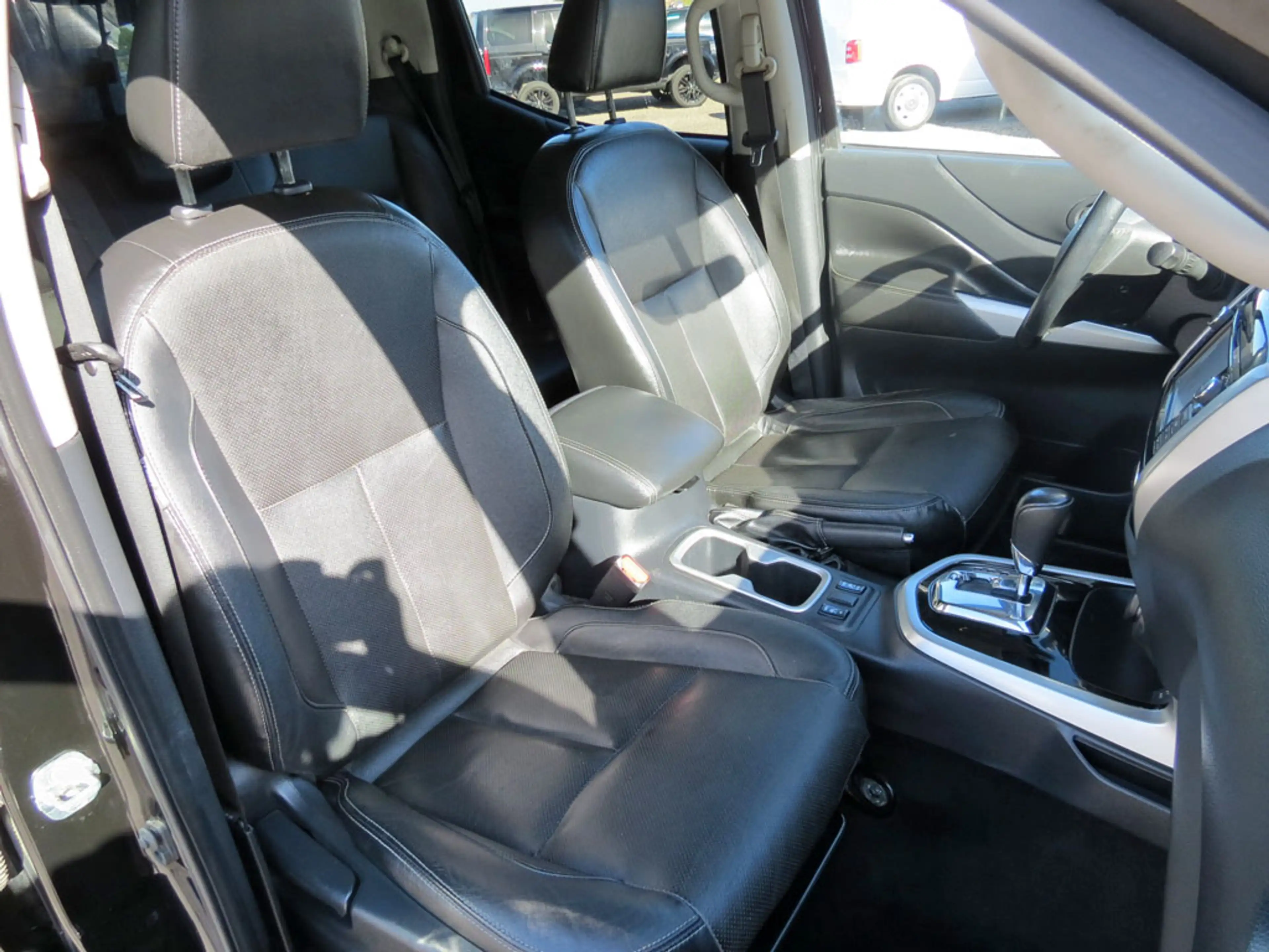 Renault Alaskan Intens Double Cab 4x4 LED Nav 3,5t-AHL — photo 14