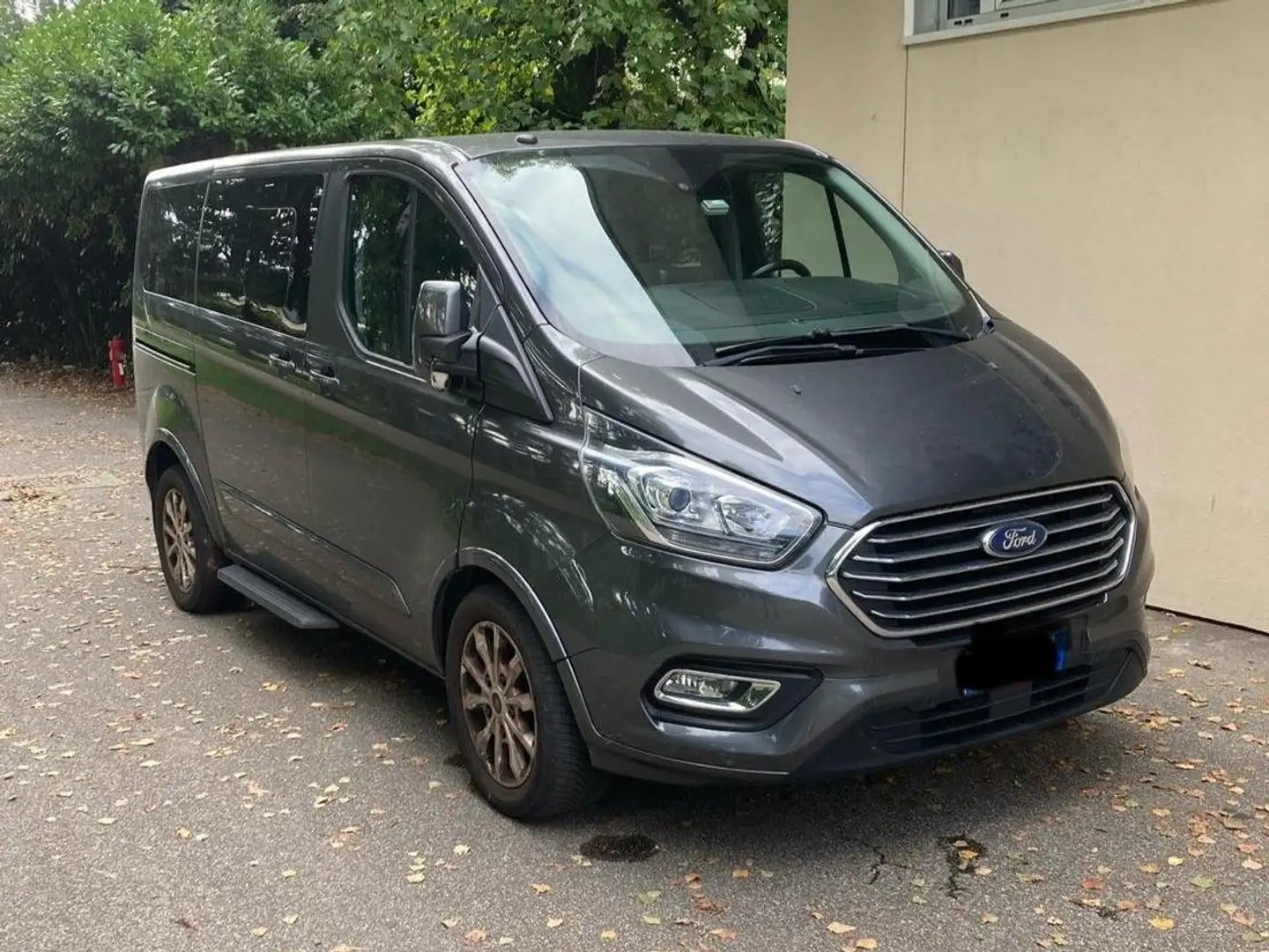 Ford Tourneo Custom Titanium Grigio - 2