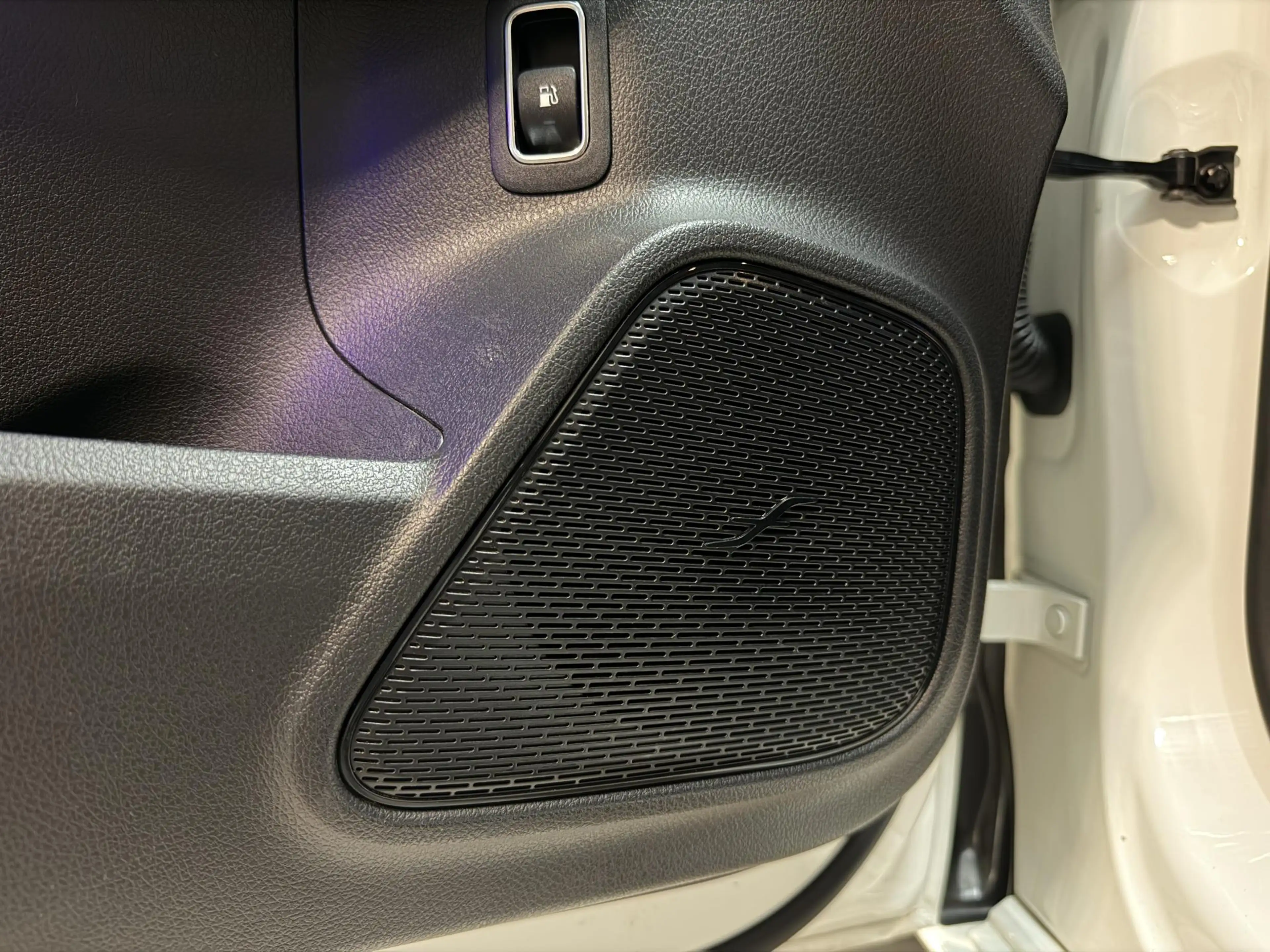 Mercedes-Benz B 250 e 18''/Leder/Stoelverwarming/Camera/Sfeerverlichti — photo 10