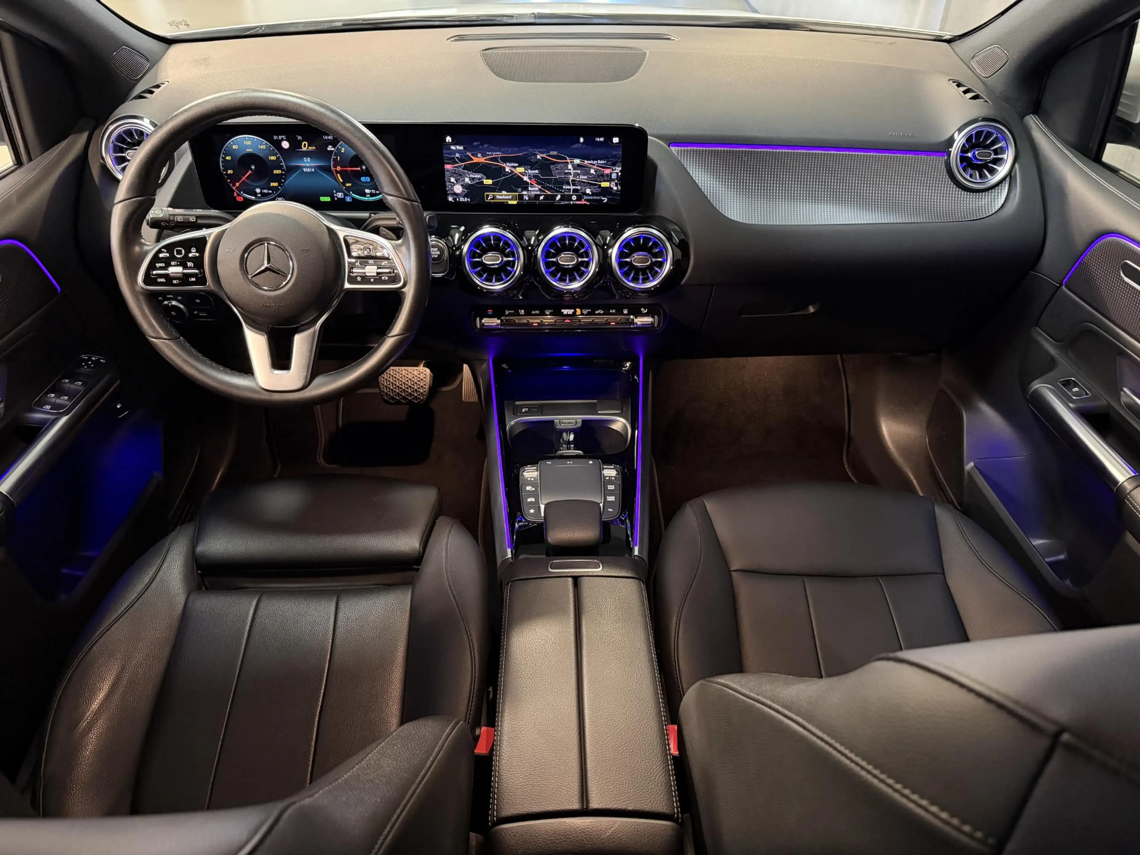 Mercedes-Benz B 250 e 18''/Leder/Stoelverwarming/Camera/Sfeerverlichti — photo 3