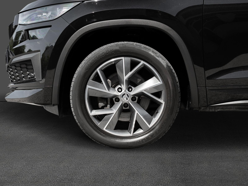 Skoda Kodiaq Sportline 4x4 AHK Business-P Columbus DCC — photo 4