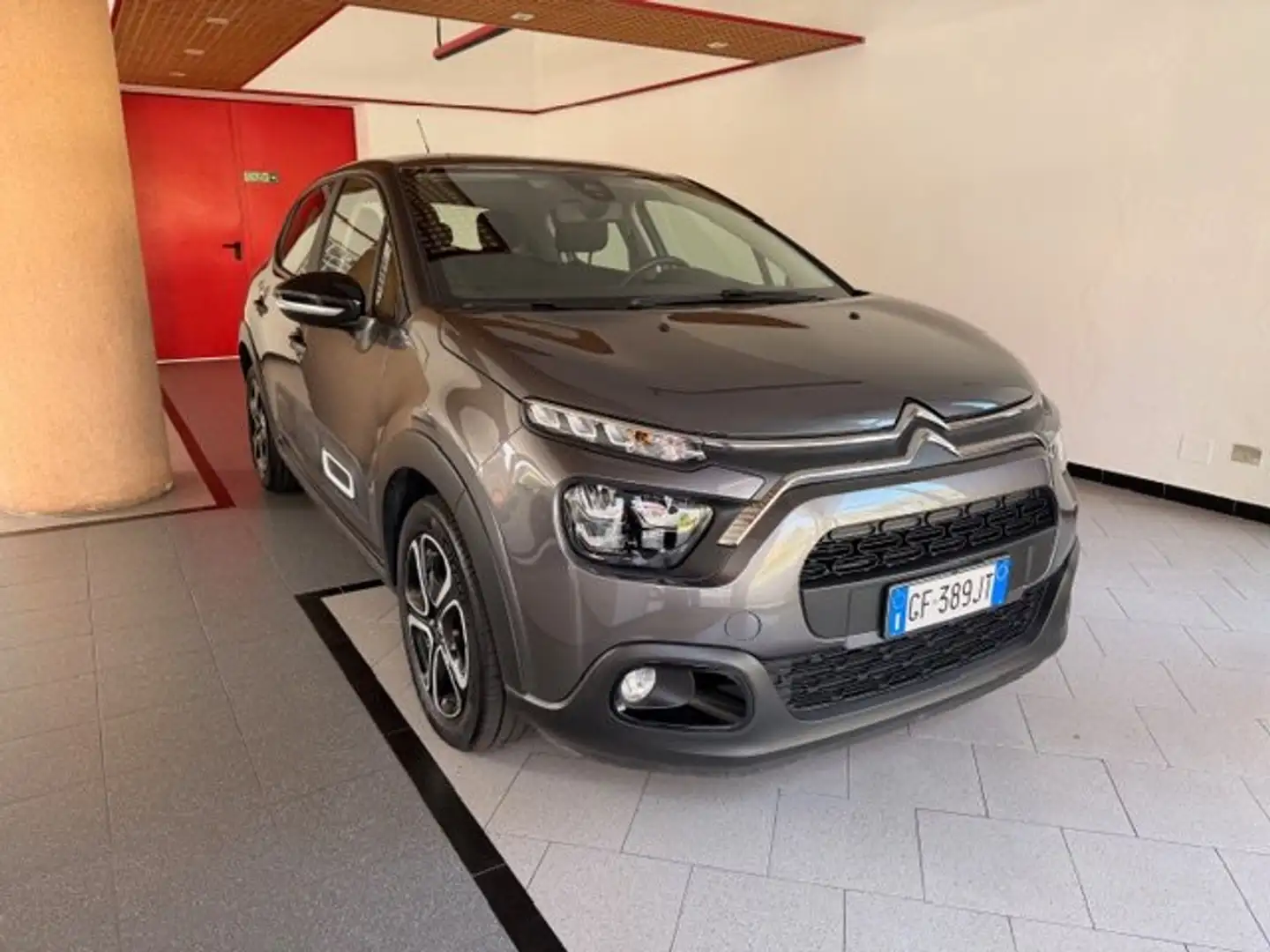 Citroen C3 1.2 puretech Feel Pack s Gris - 2