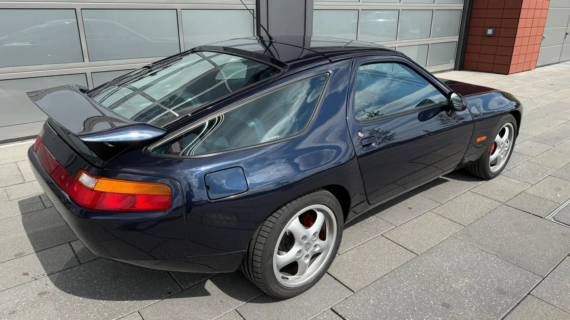Porsche 928 Porsche 928 GTS -Blau/Blau - 95 letztes Baujahr Blau - 2