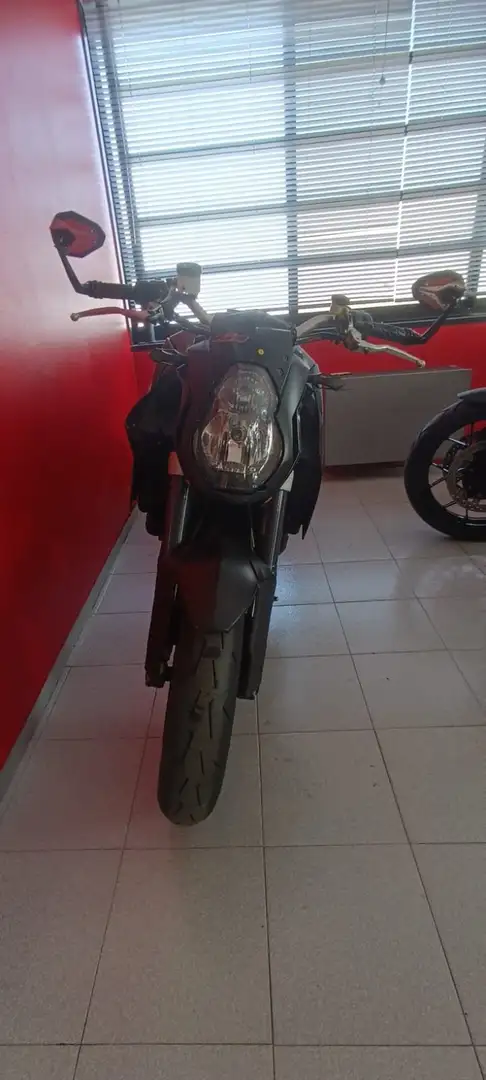 KTM 990 Super Duke Black - 1
