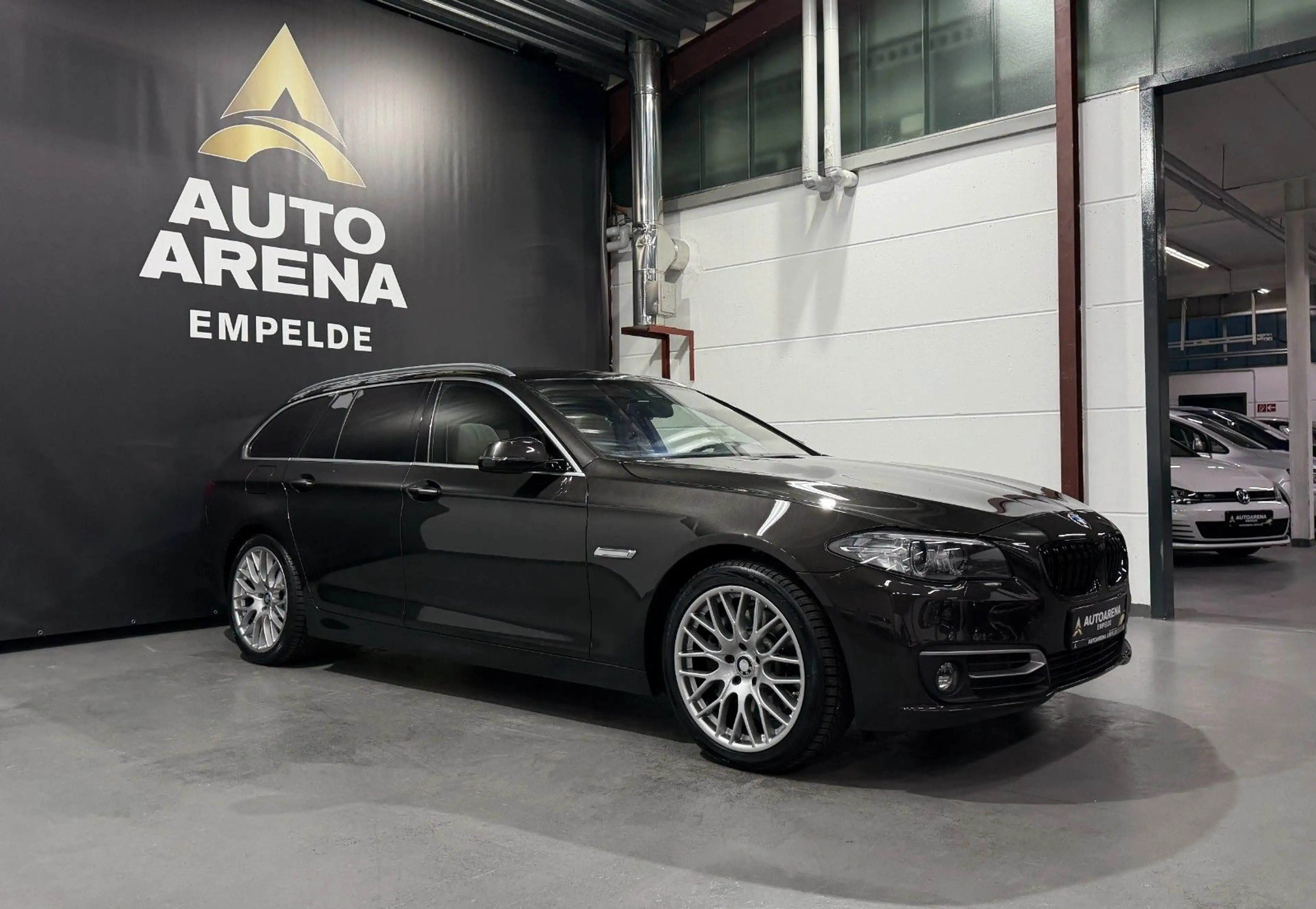 BMW 525 d Touring *Voll ausgestattet* — photo 8