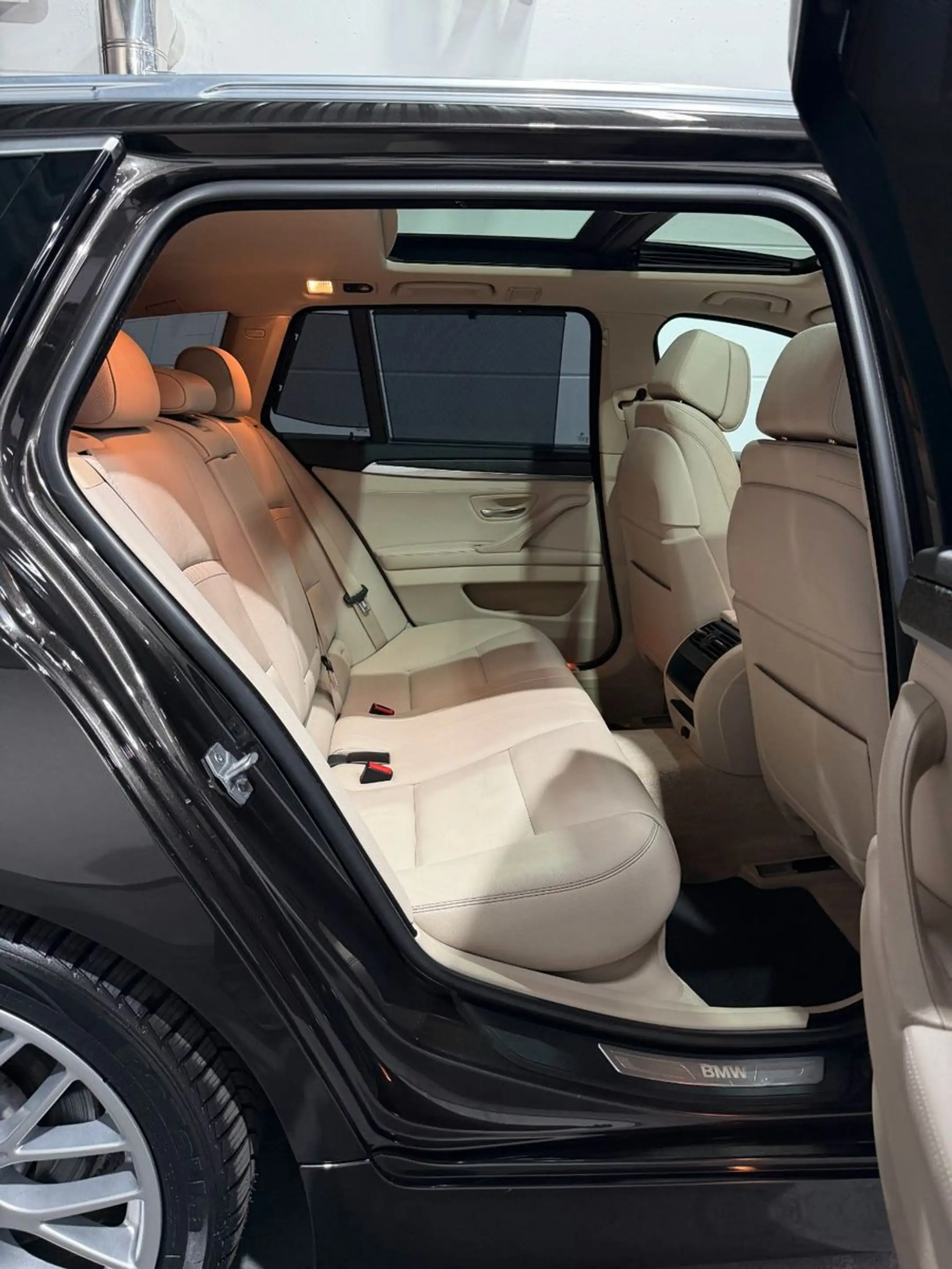 BMW 525 d Touring *Voll ausgestattet* — photo 13