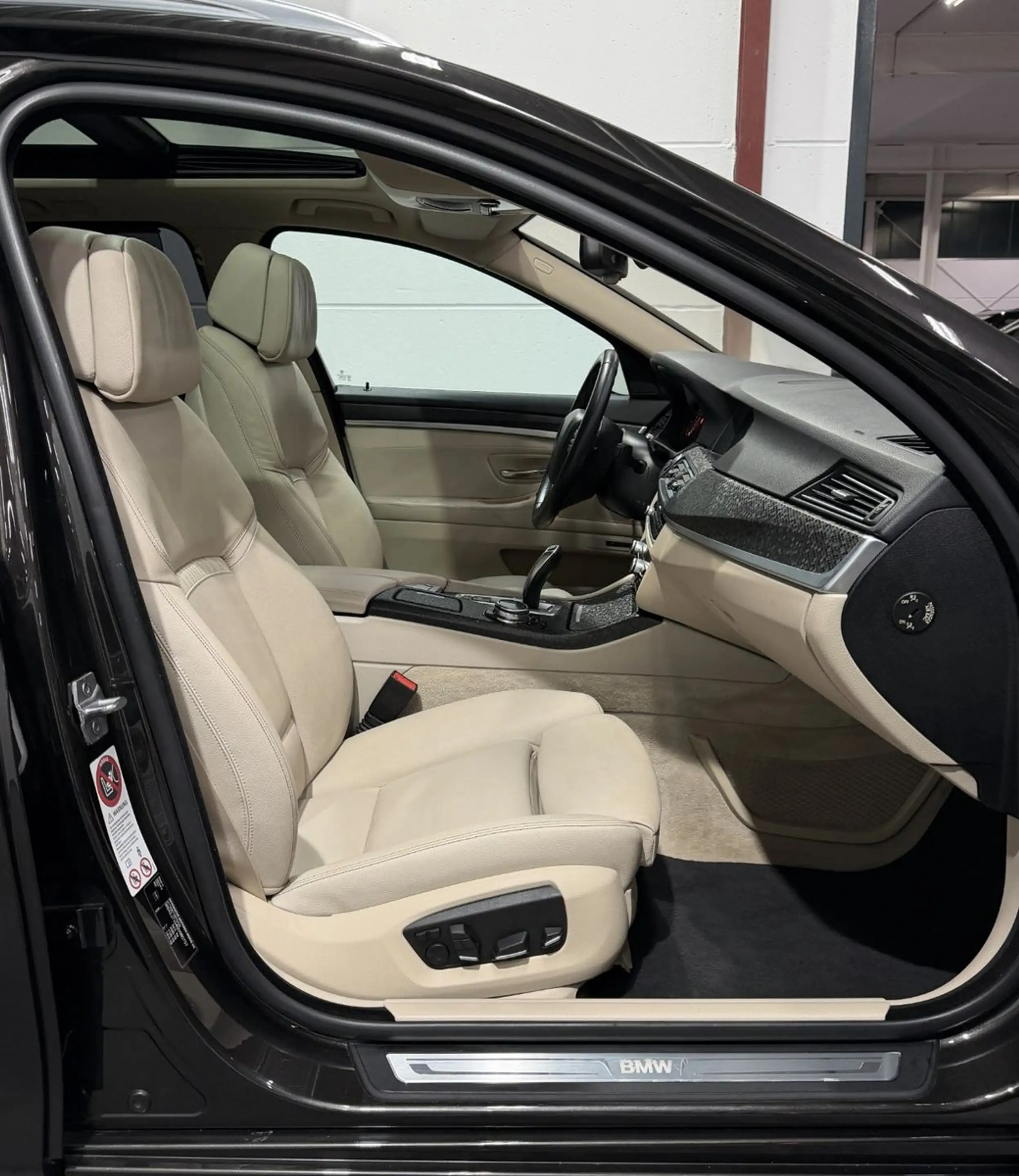 BMW 525 d Touring *Voll ausgestattet* — photo 12