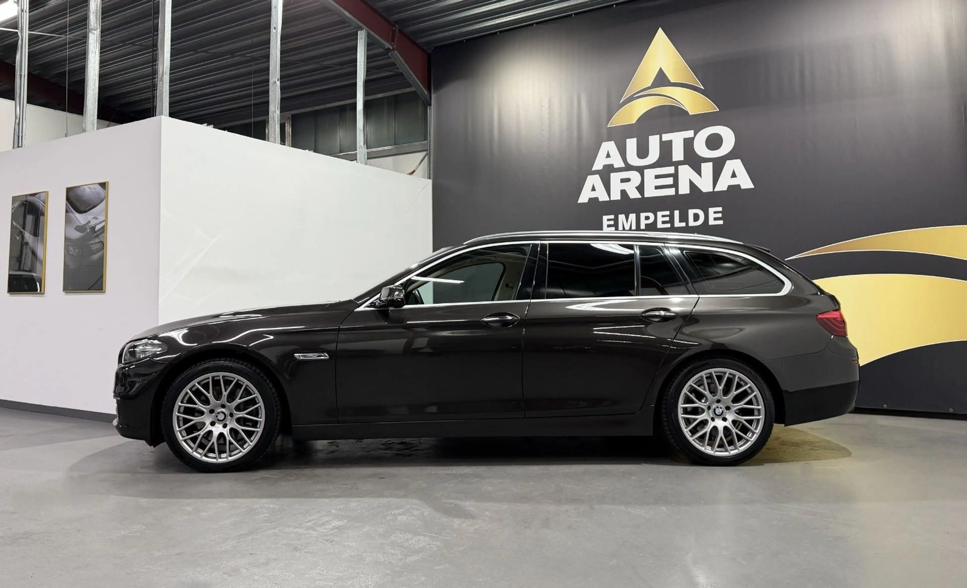 BMW 525 d Touring *Voll ausgestattet* — photo 4