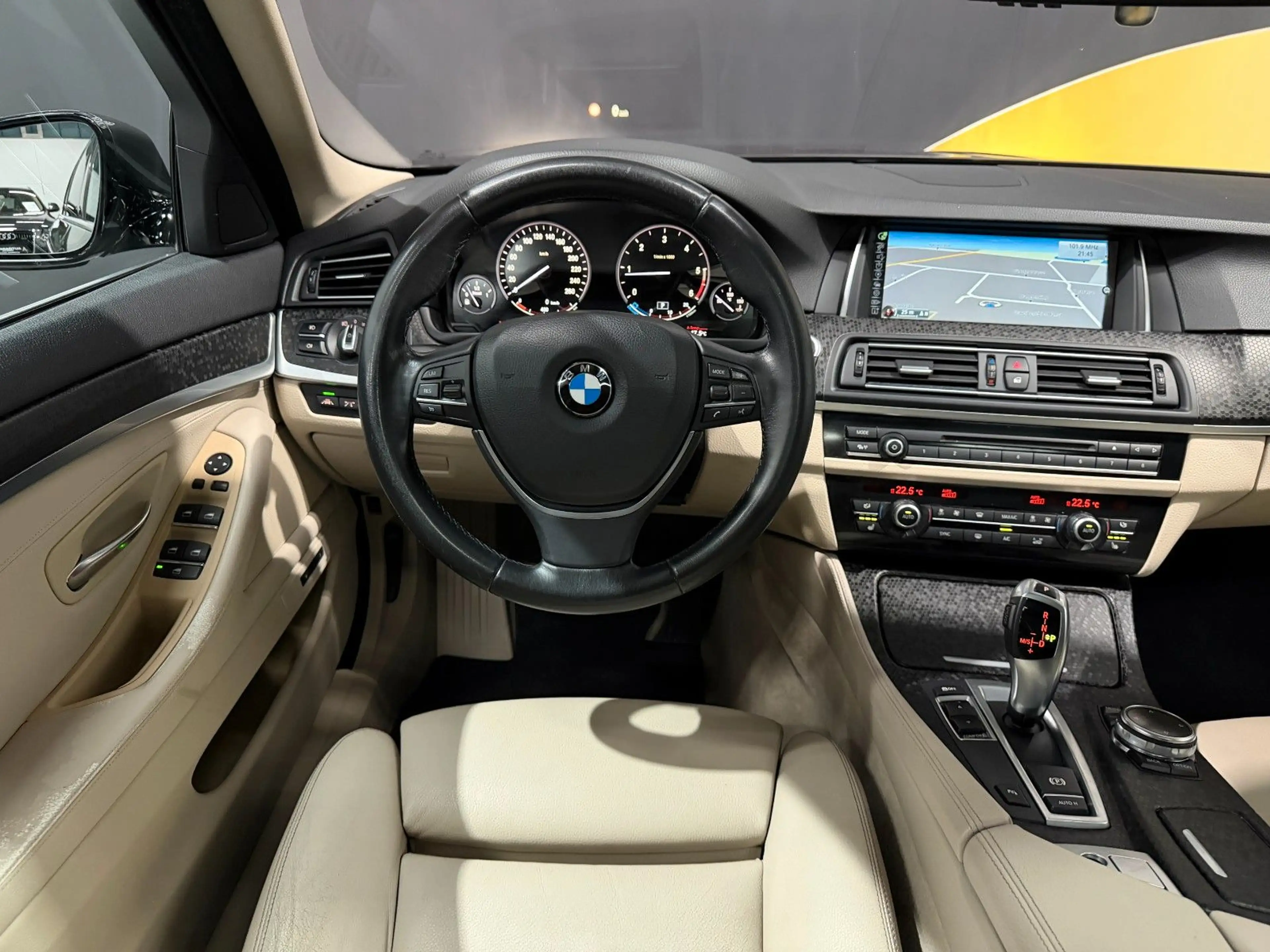 BMW 525 d Touring *Voll ausgestattet* — photo 14