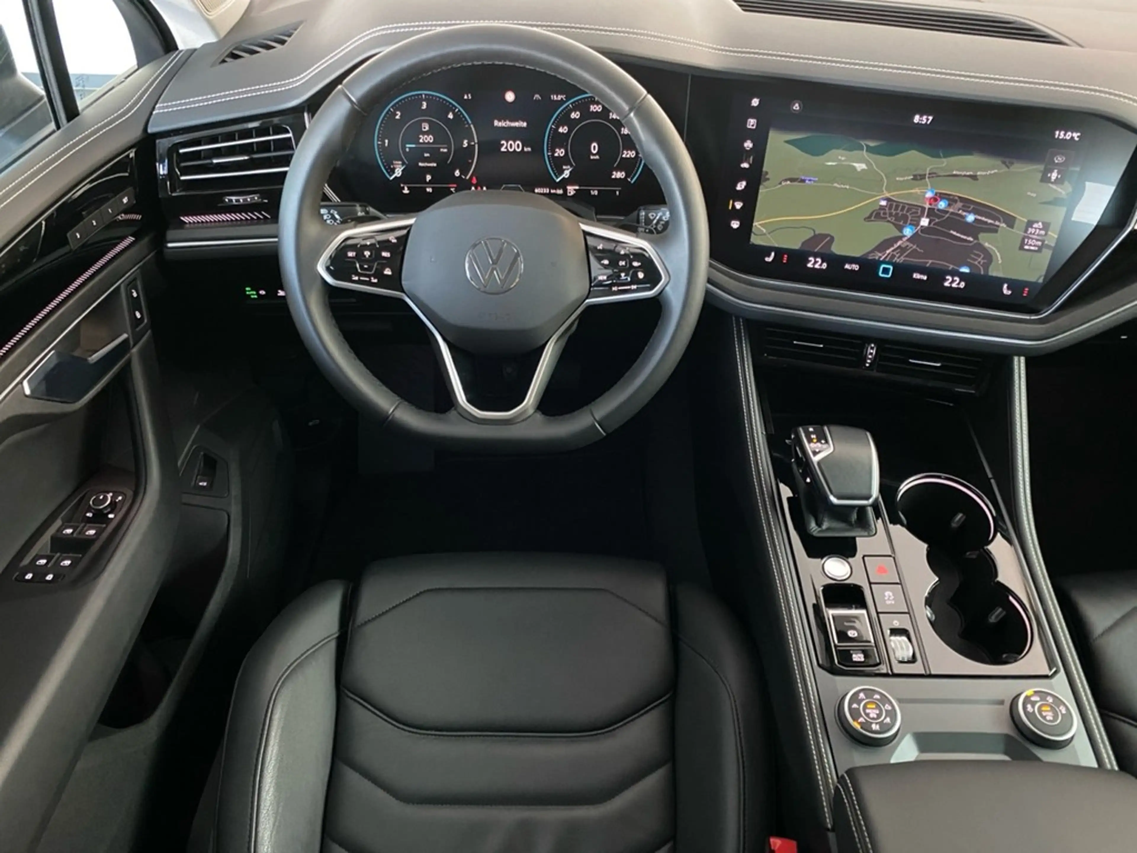 Volkswagen Touareg 3.0 TDI 4M AHK+NAVI+SHZ+LEDER+STANDHZG+IQ.DRIVE — photo 11