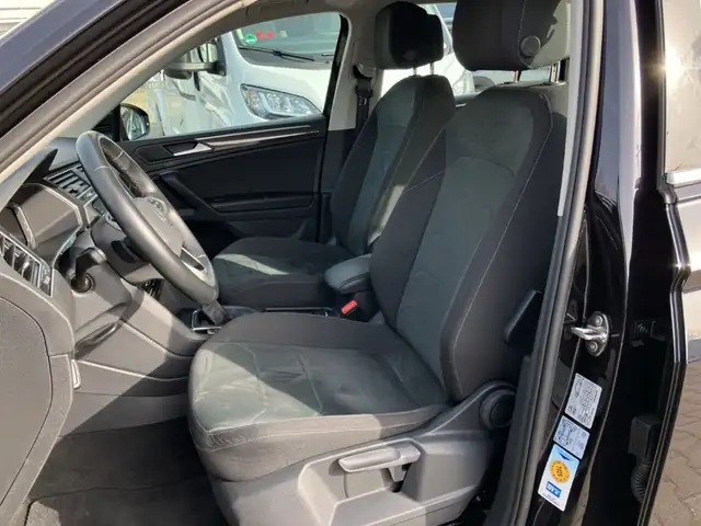 Volkswagen Tiguan view 9