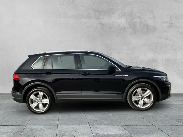 Volkswagen Tiguan view 6