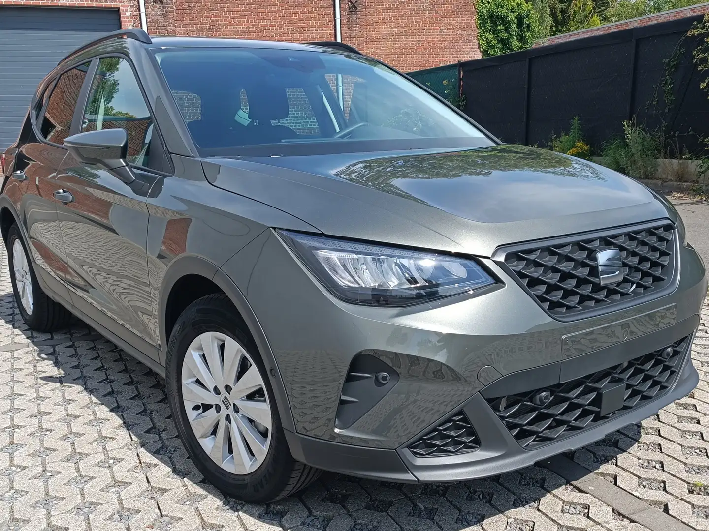 SEAT Arona 1.0 TSI Style DSG Vert - 2