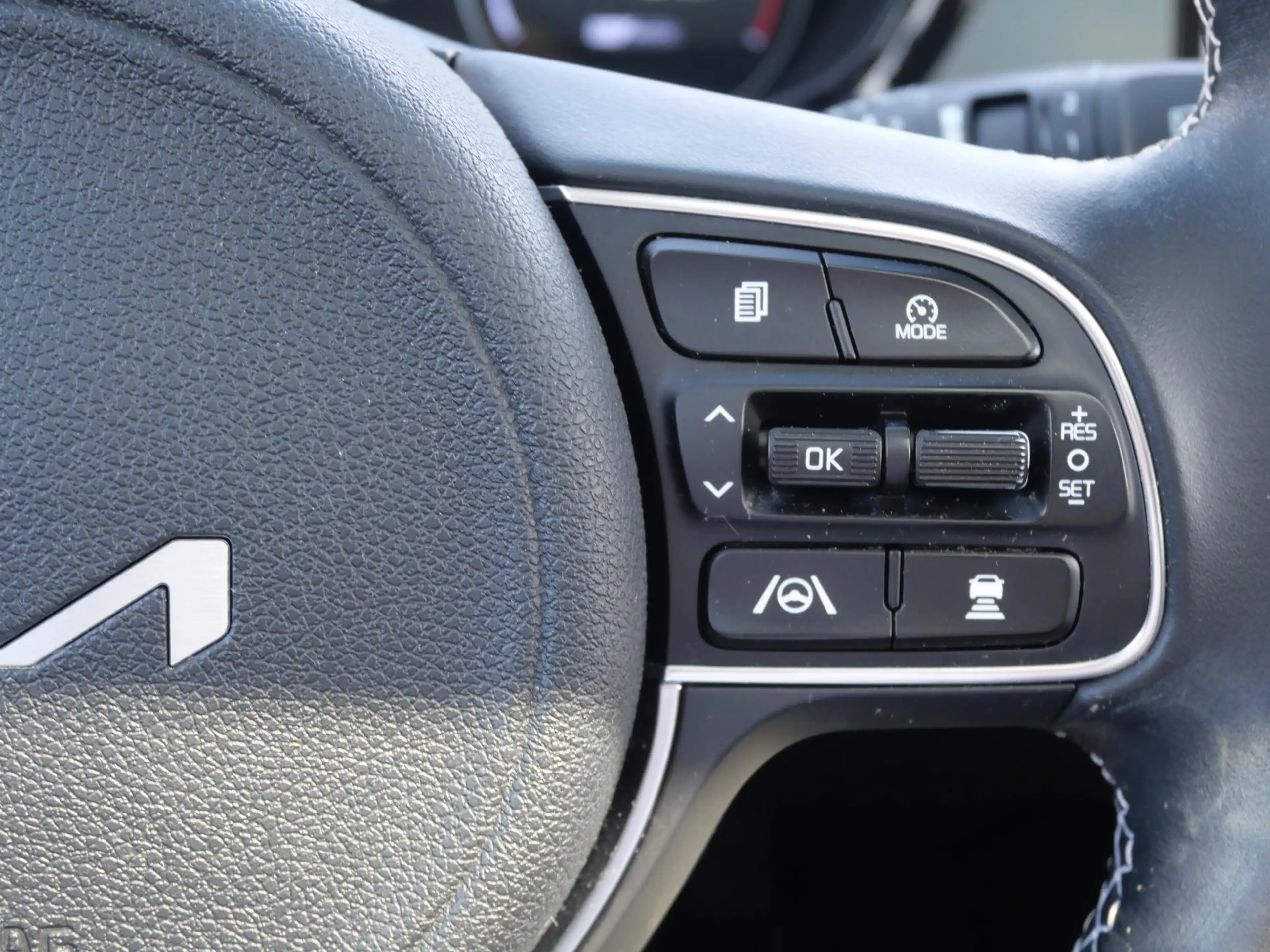 Kia e-Niro DynamicPlusLine 64 kWh | Cruise | Schuif-kanteldak — photo 13