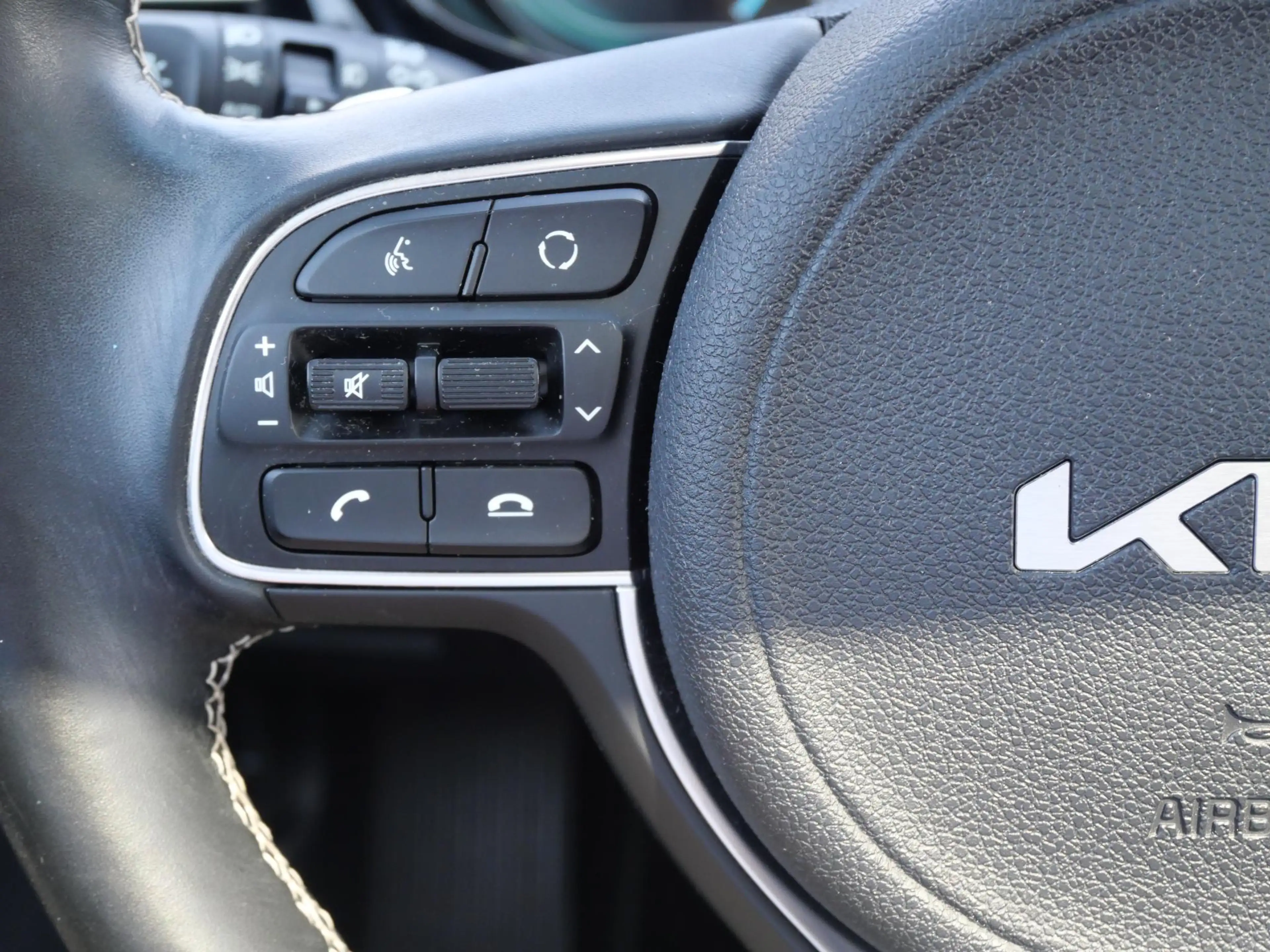 Kia e-Niro DynamicPlusLine 64 kWh | Cruise | Schuif-kanteldak — photo 12