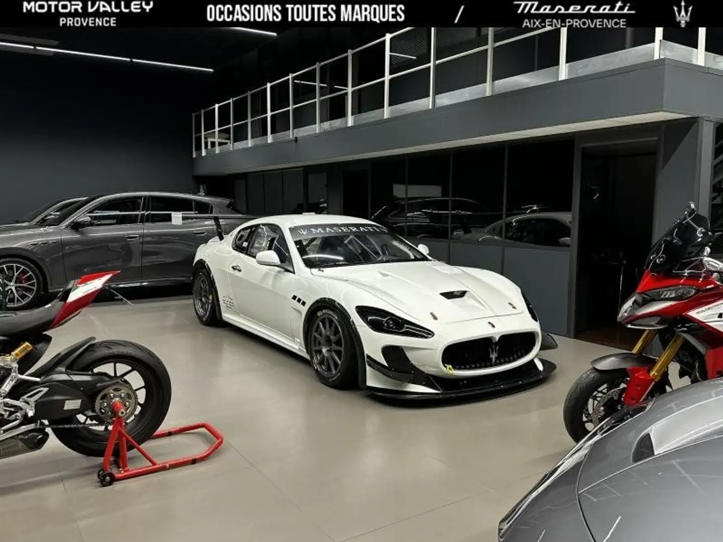 Maserati GranTurismo MC GT4 Wit - 2
