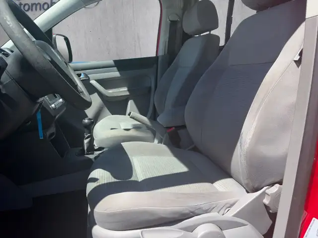 Volkswagen Caddy Life view 9
