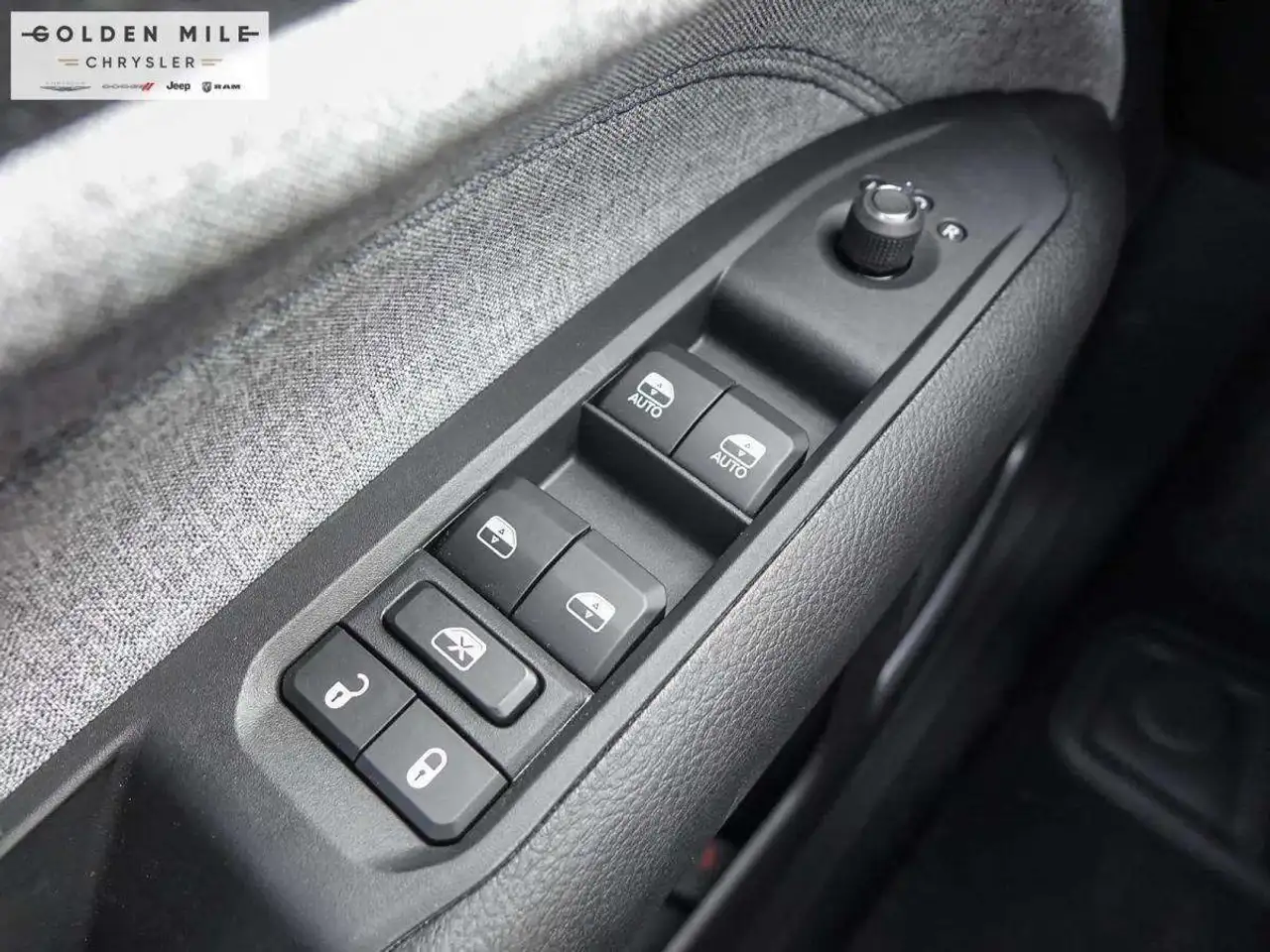 Jeep Compass photo Jeep Compass
