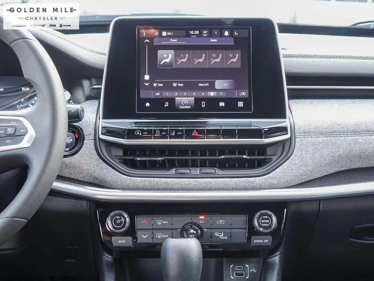 Jeep Compass photo Jeep Compass