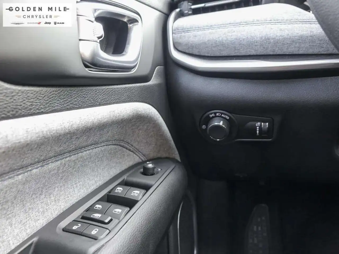 Jeep Compass photo Jeep Compass