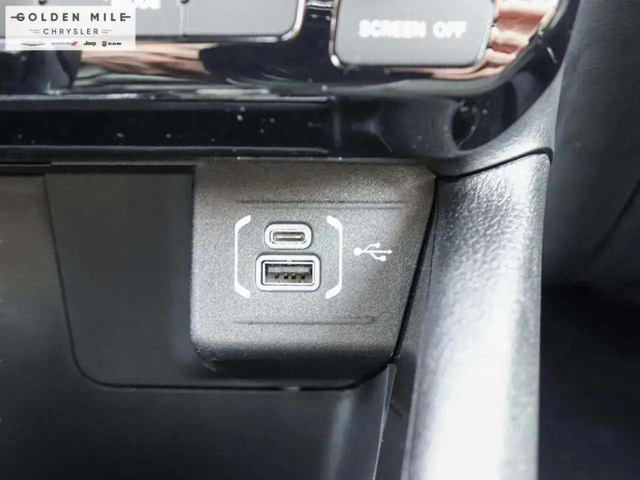Jeep Compass photo Jeep Compass