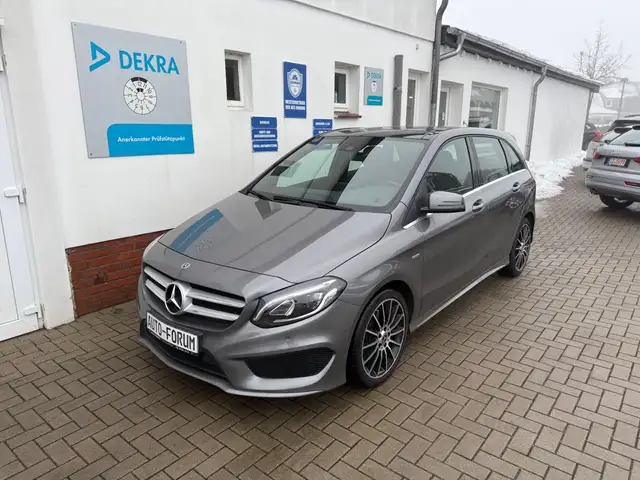 Mercedes-Benz B 250 AMG-LINE*LED*PANO*KAMERA*