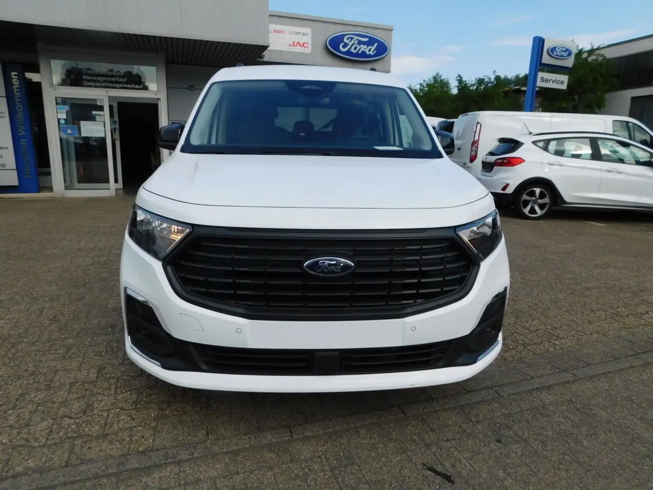 Ford Grand Tourneo 2026