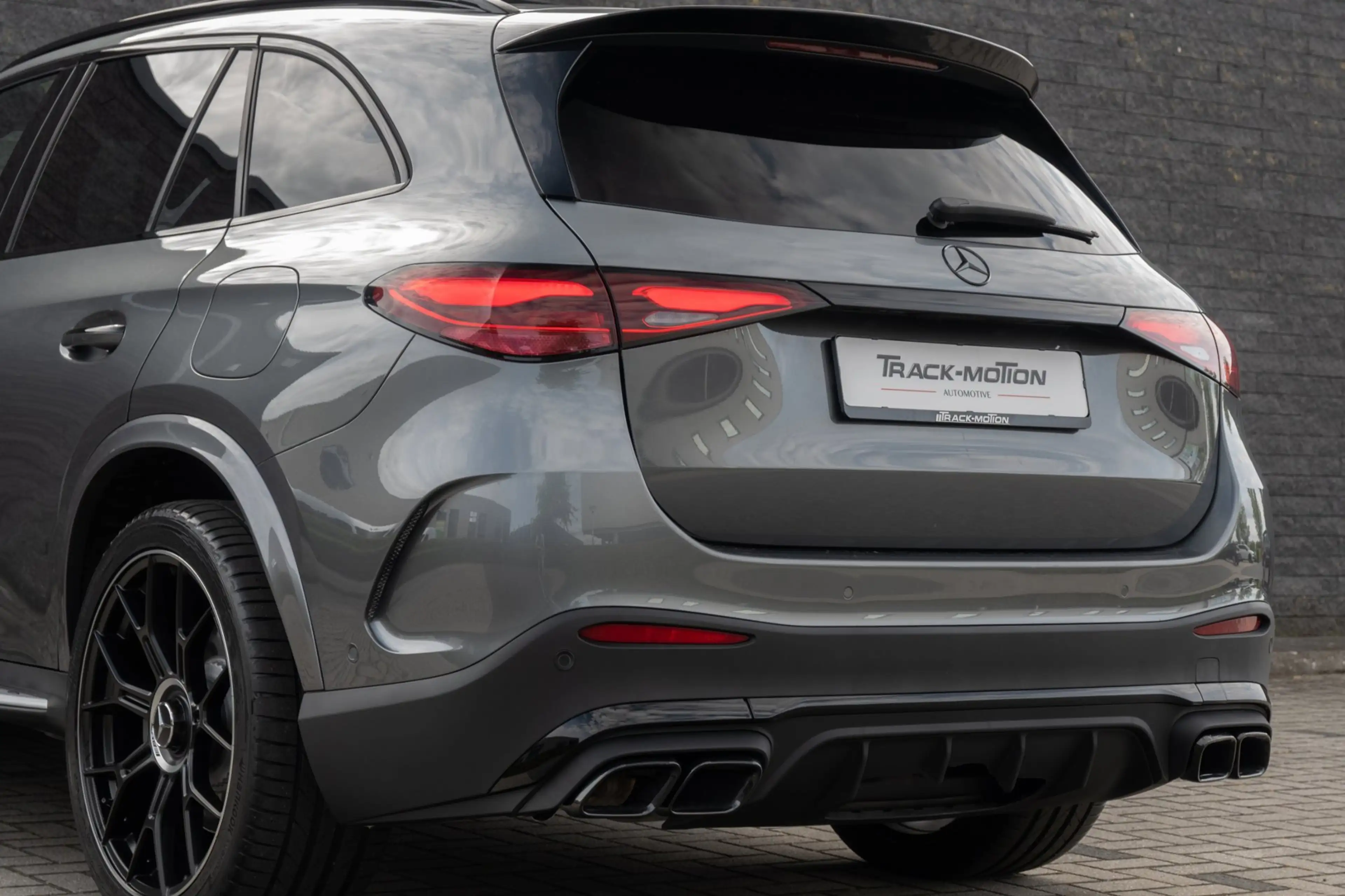 Mercedes-Benz GLC 300 300e 4MATIC Business Solution AMG PANORAMADAK — photo 13