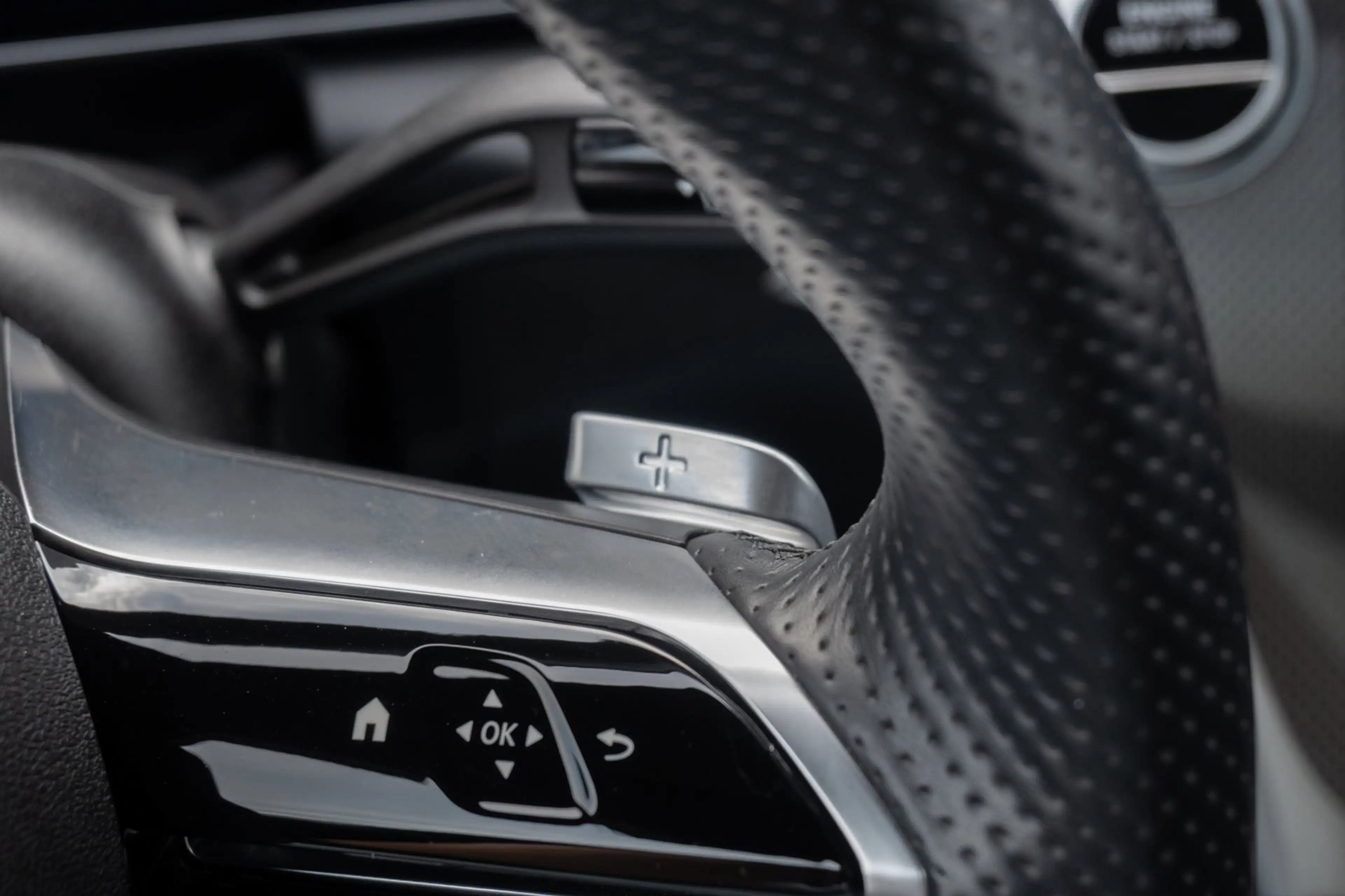 Mercedes-Benz GLC 300 300e 4MATIC Business Solution AMG PANORAMADAK — photo 49