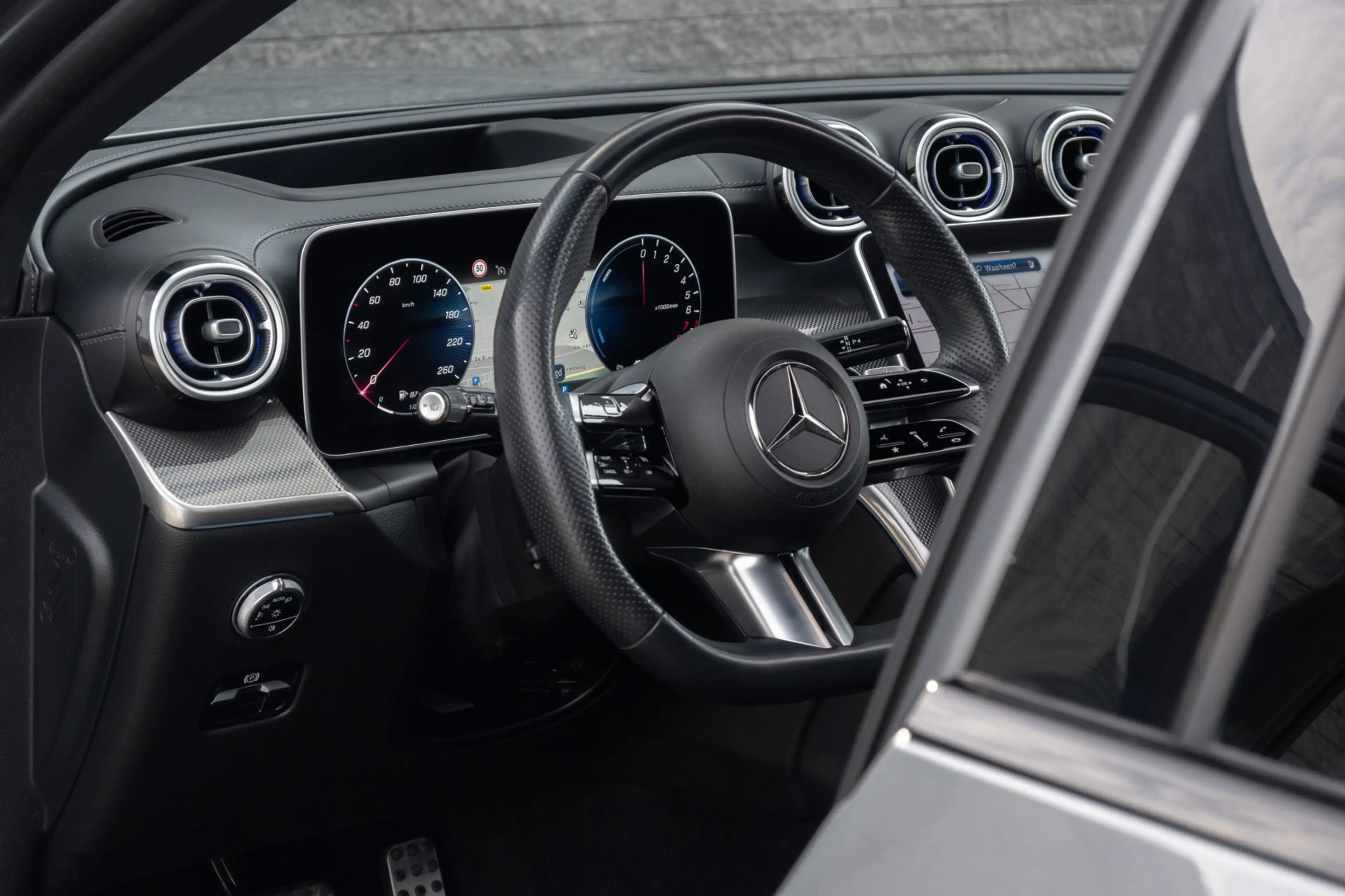 Mercedes-Benz GLC 300 300e 4MATIC Business Solution AMG PANORAMADAK — photo 20