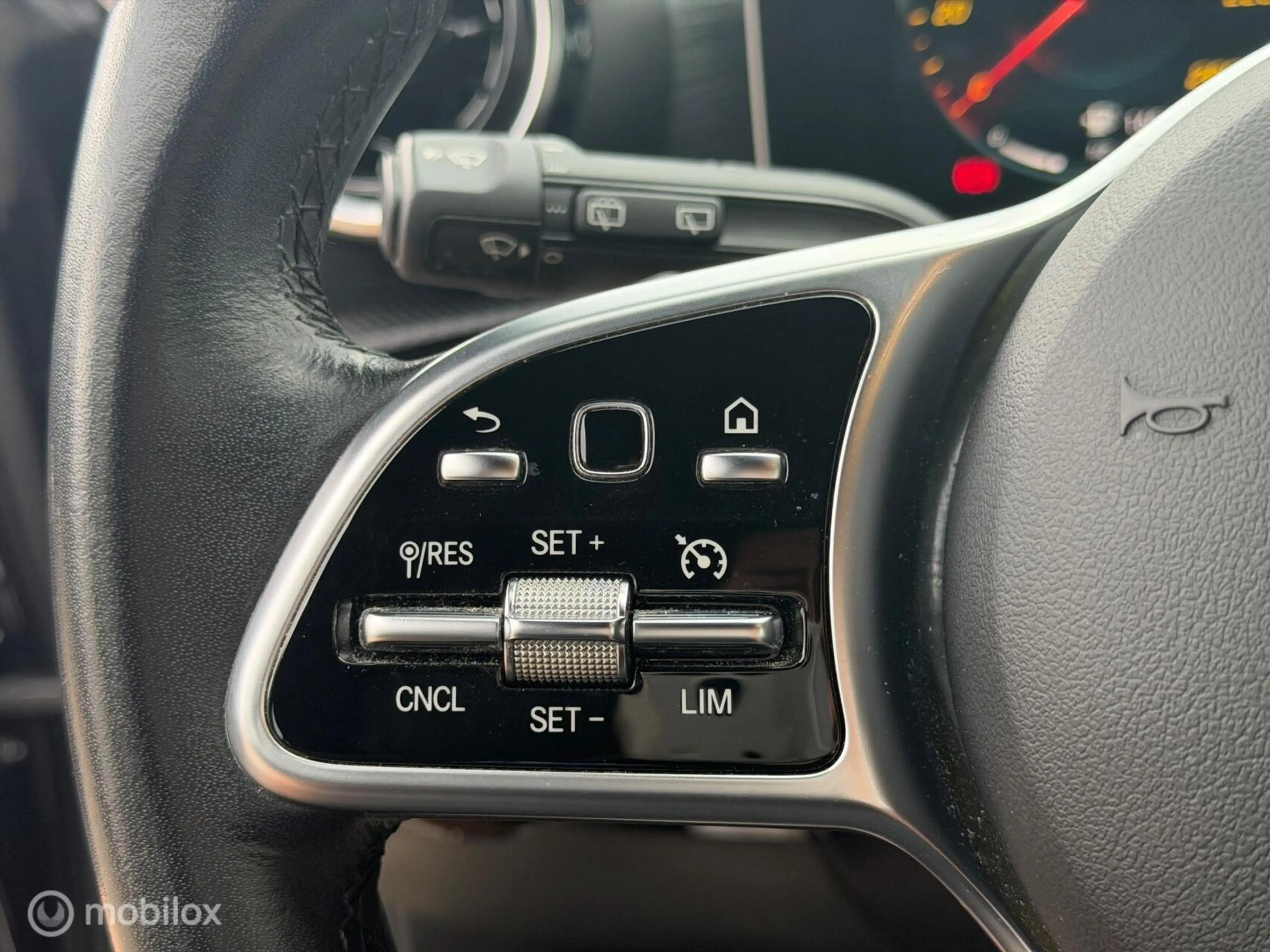 Mercedes-Benz A 180 Business Solution AMG|CAMERA|LED|STOELVERW — photo 21