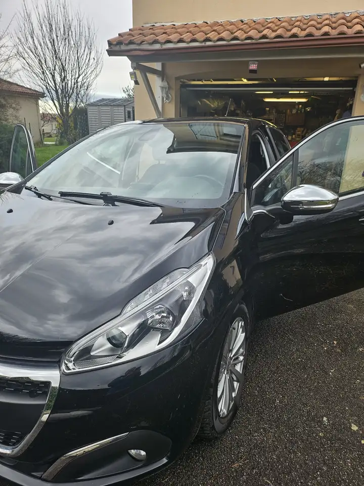 Peugeot 208 BlueHDi 100ch BVM6 Allure